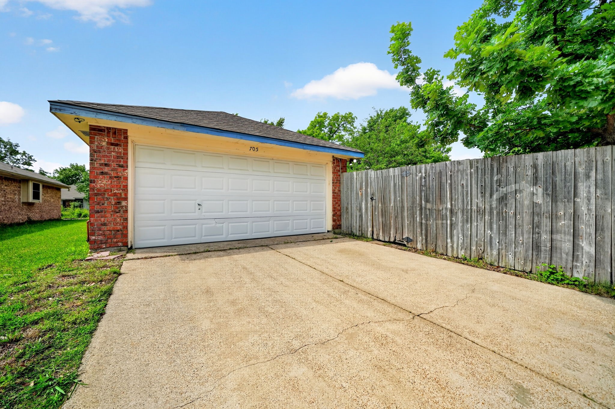 705 Whitewing Drive