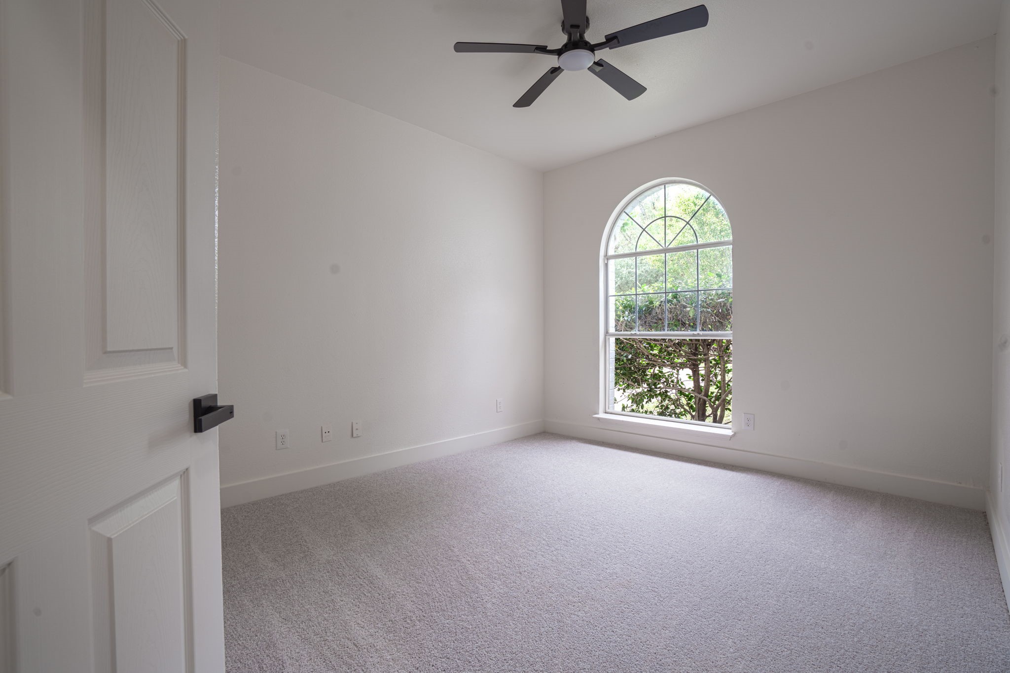 214 Pearly Top Drive