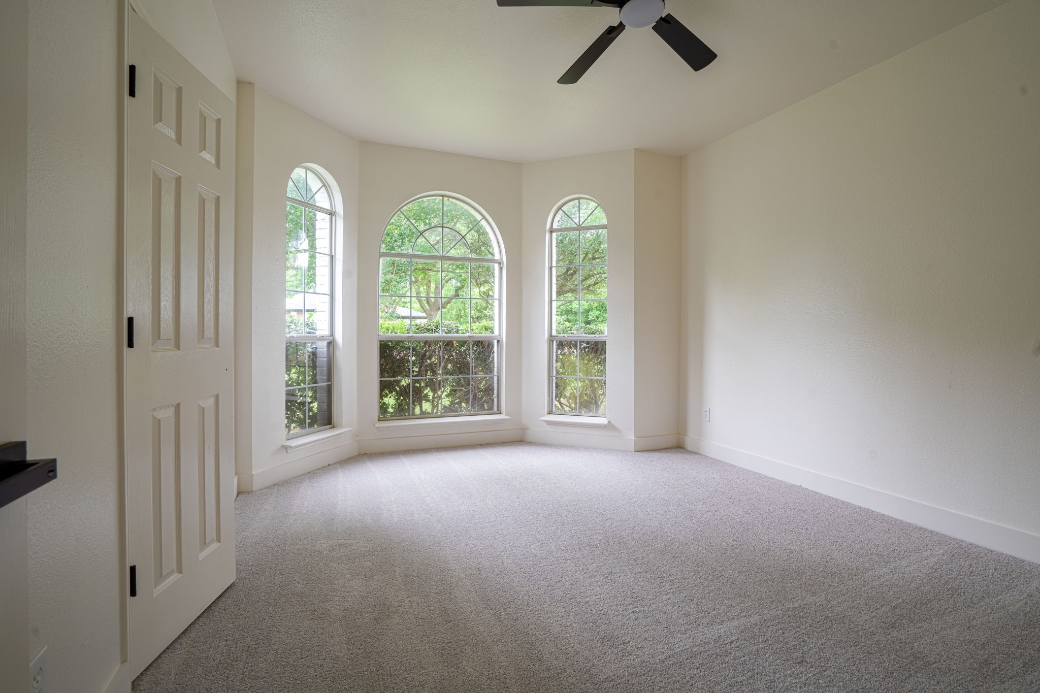 214 Pearly Top Drive