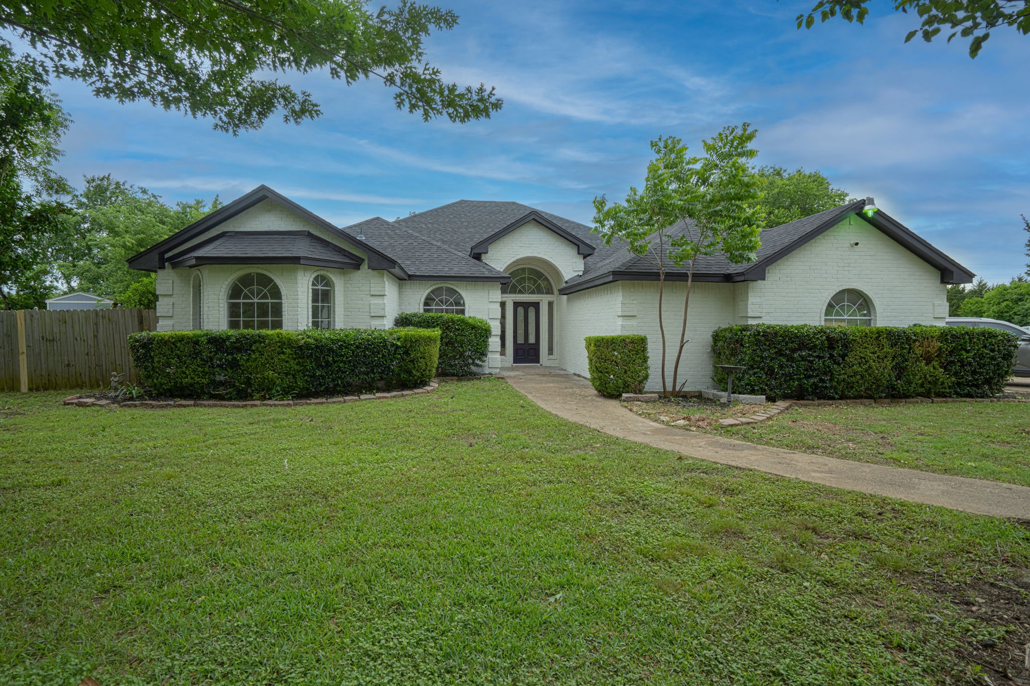 214 Pearly Top Drive