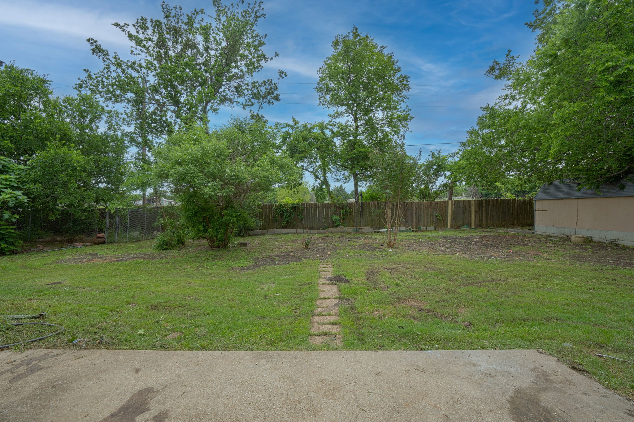 214 Pearly Top Drive