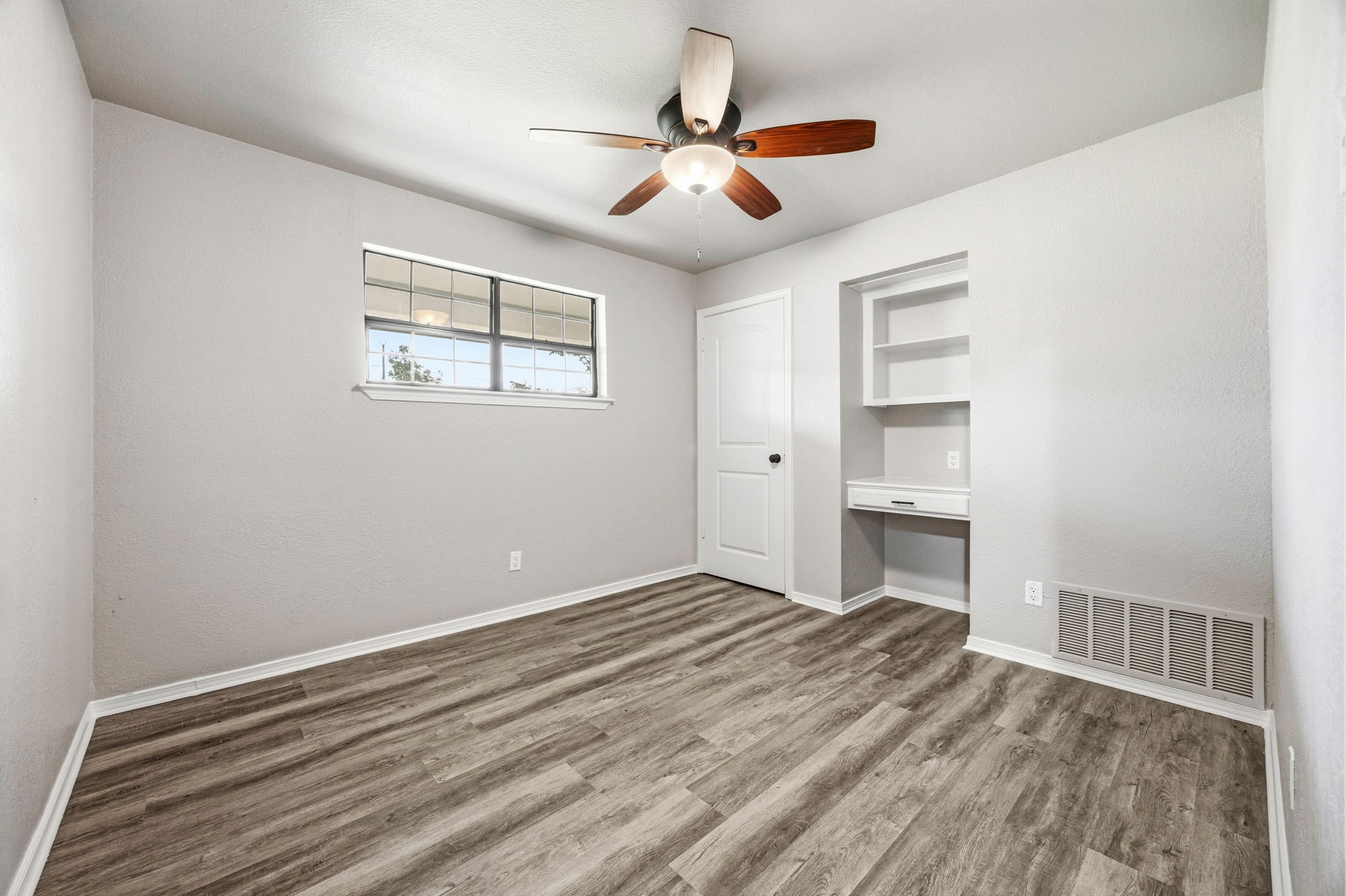 4987 County Road 2664 N