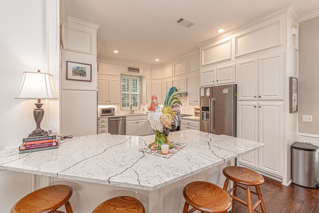 5917 New Haven Drive