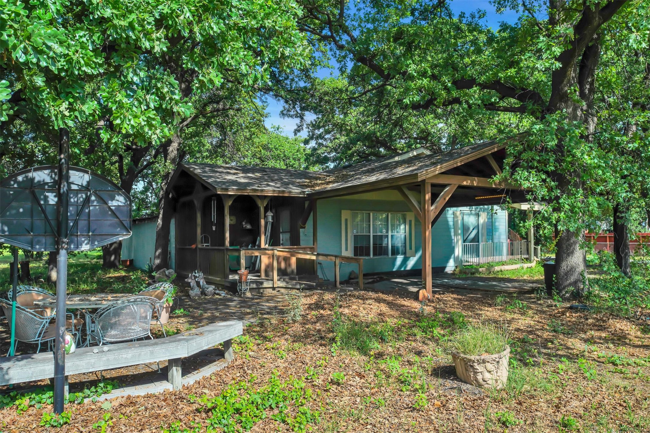 1401 Leyfair Drive
