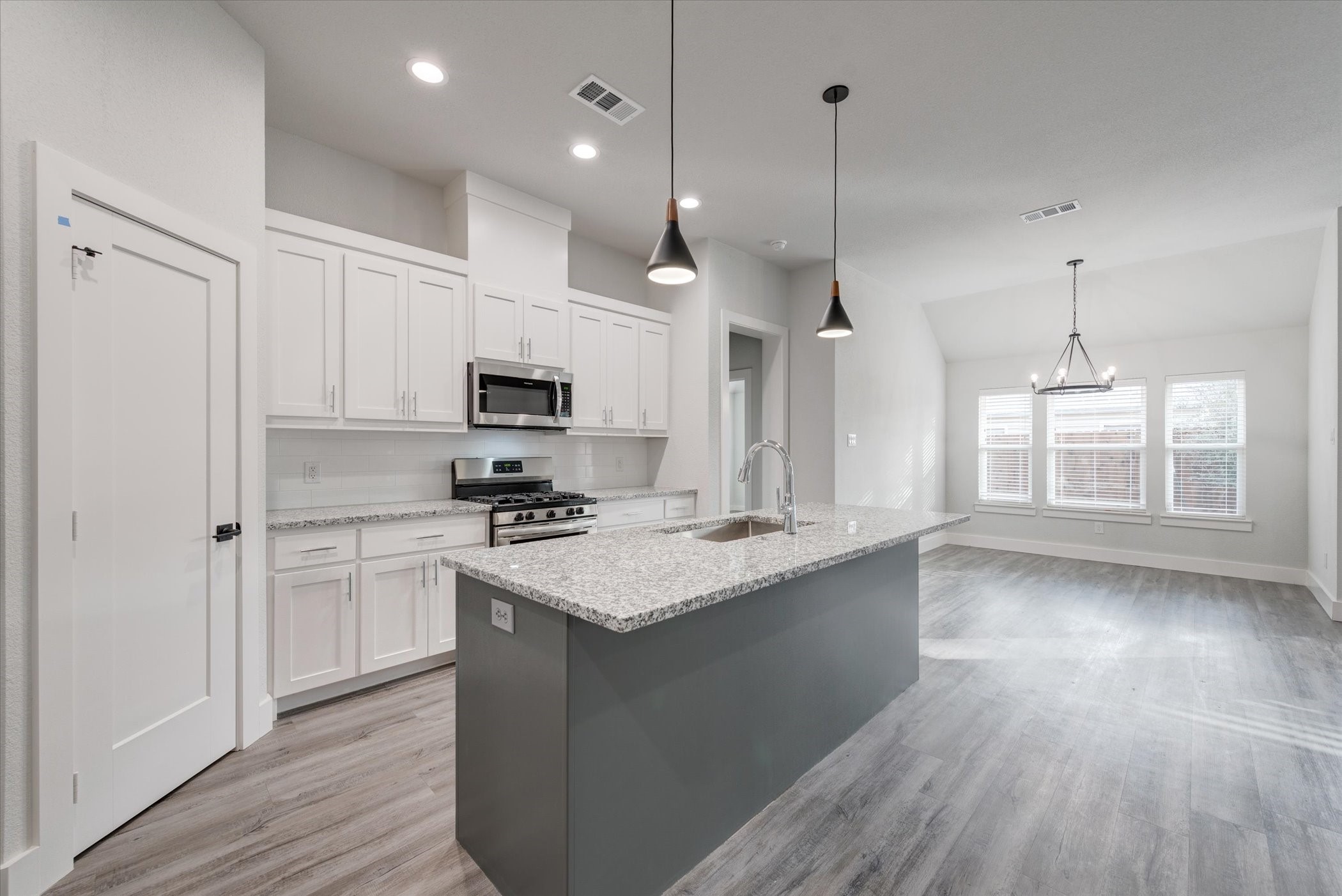 6818 Smithfield Road