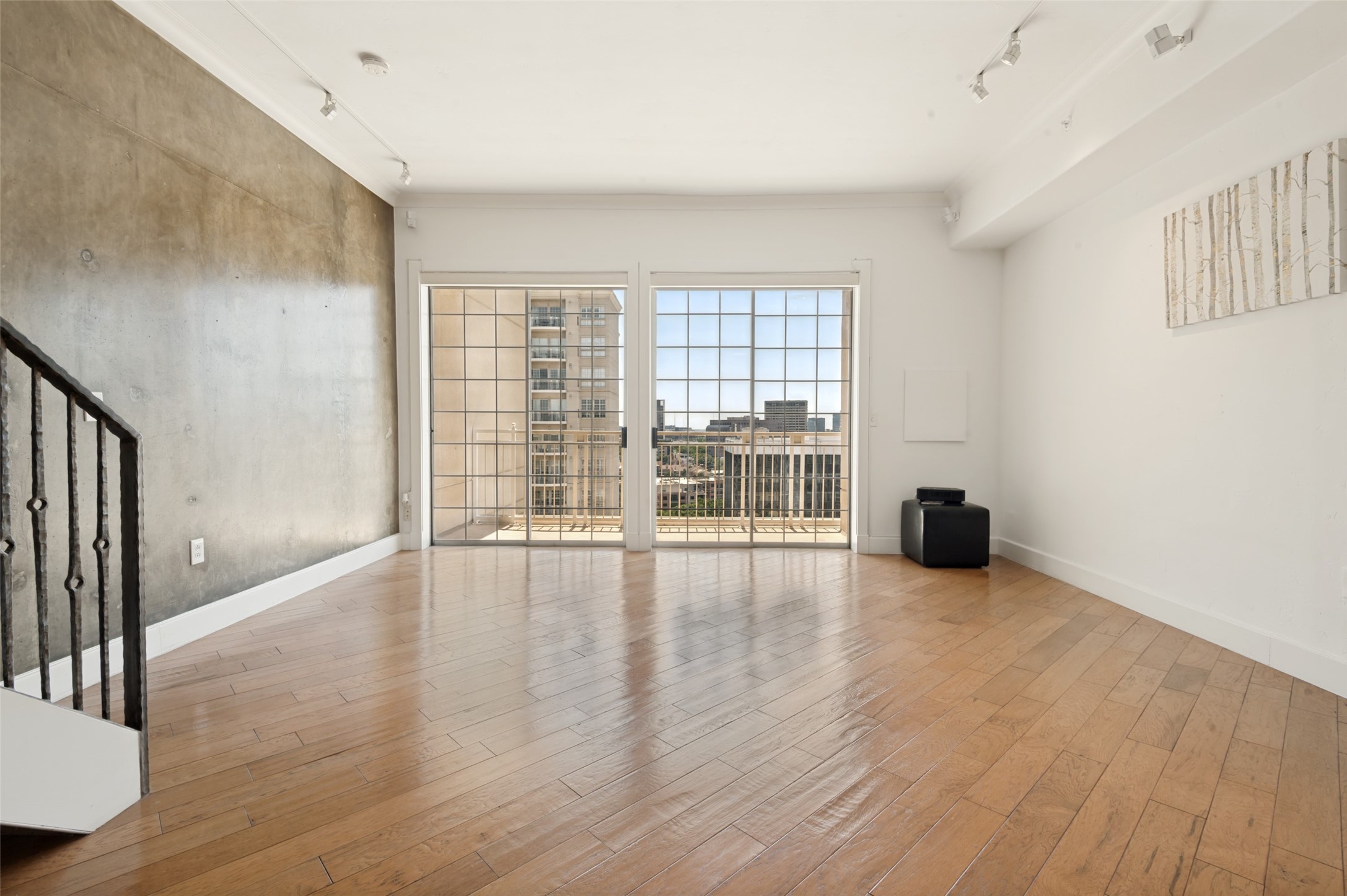 3225 Turtle Creek Boulevard 1649