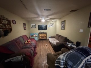 3016 Deep Well Road