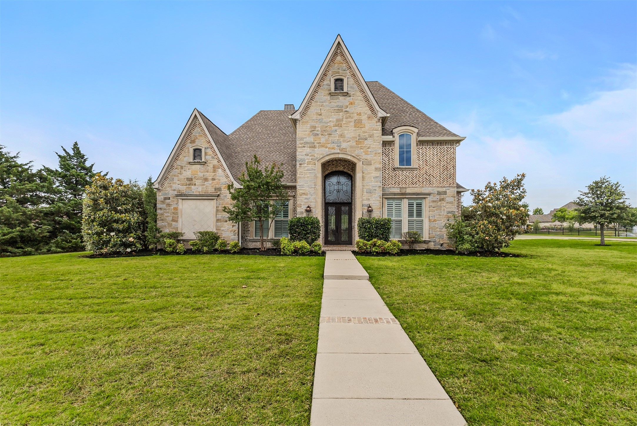 1220 Manchester Drive