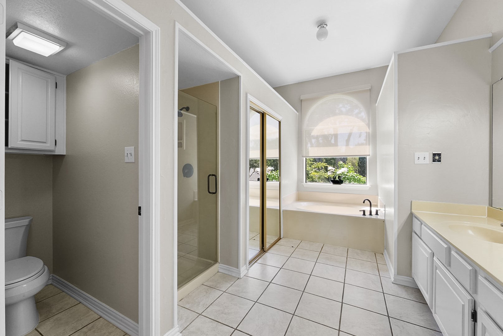 4138 Mapleridge Drive