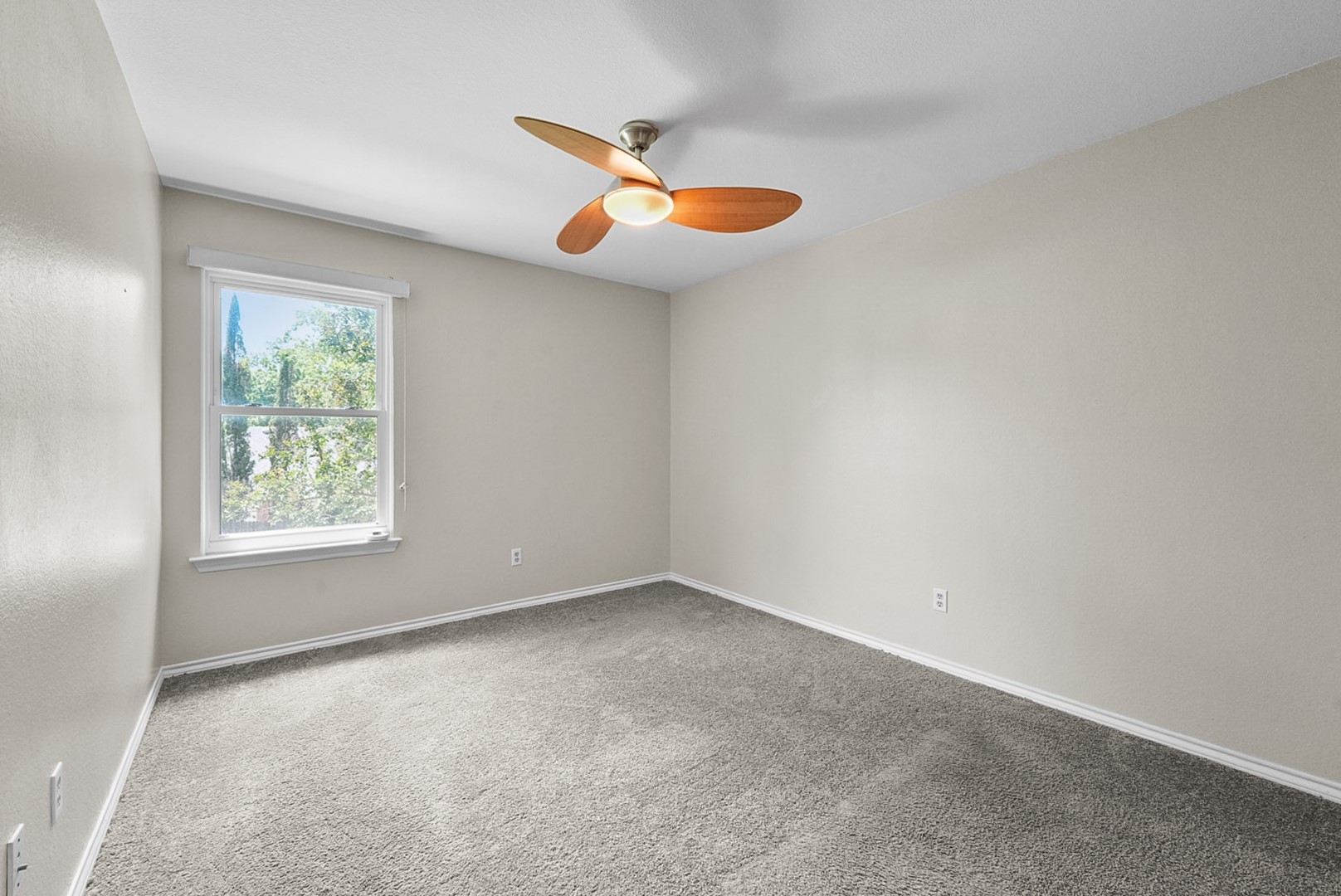 4138 Mapleridge Drive