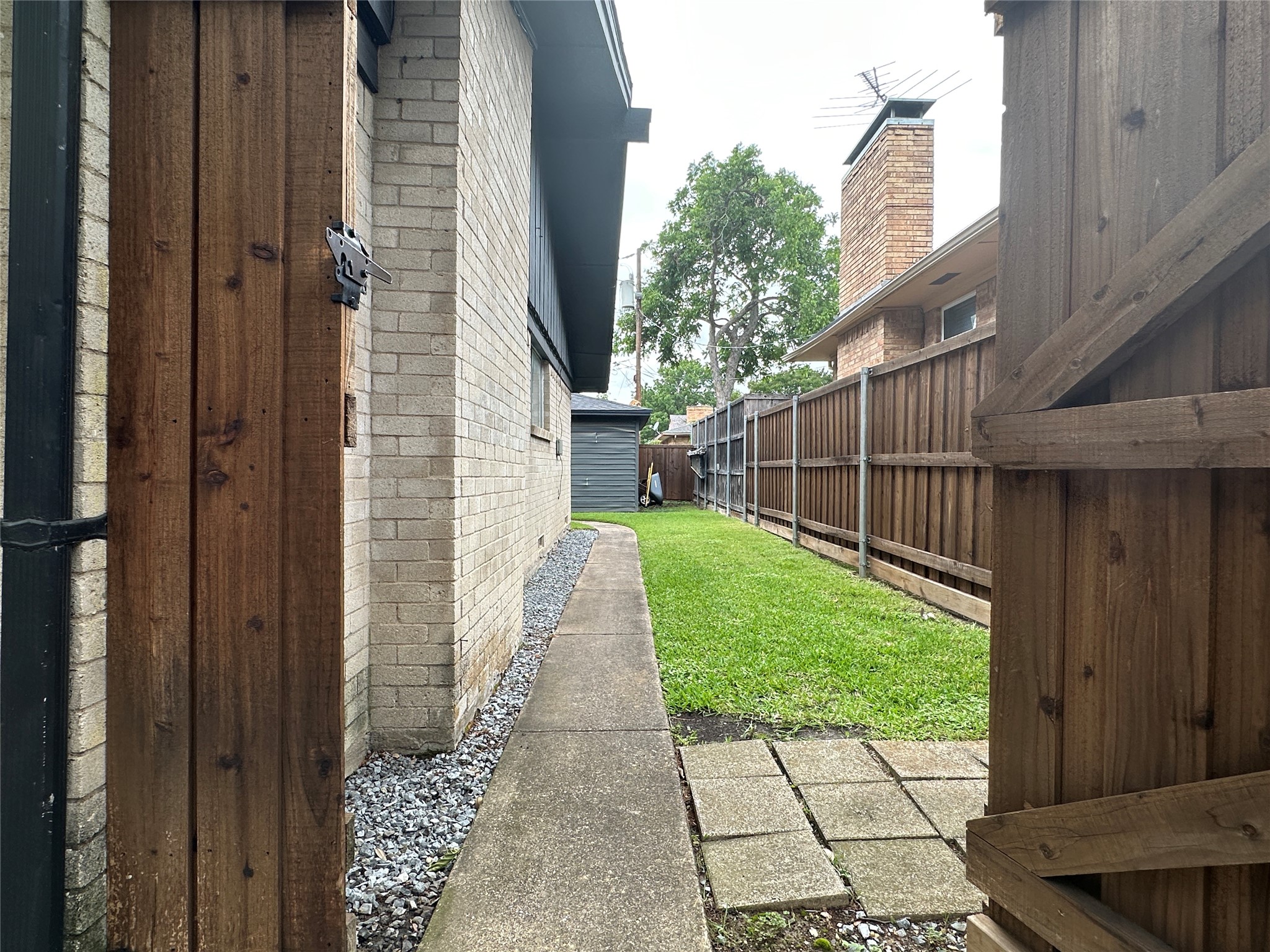 7528 Brentcove Circle