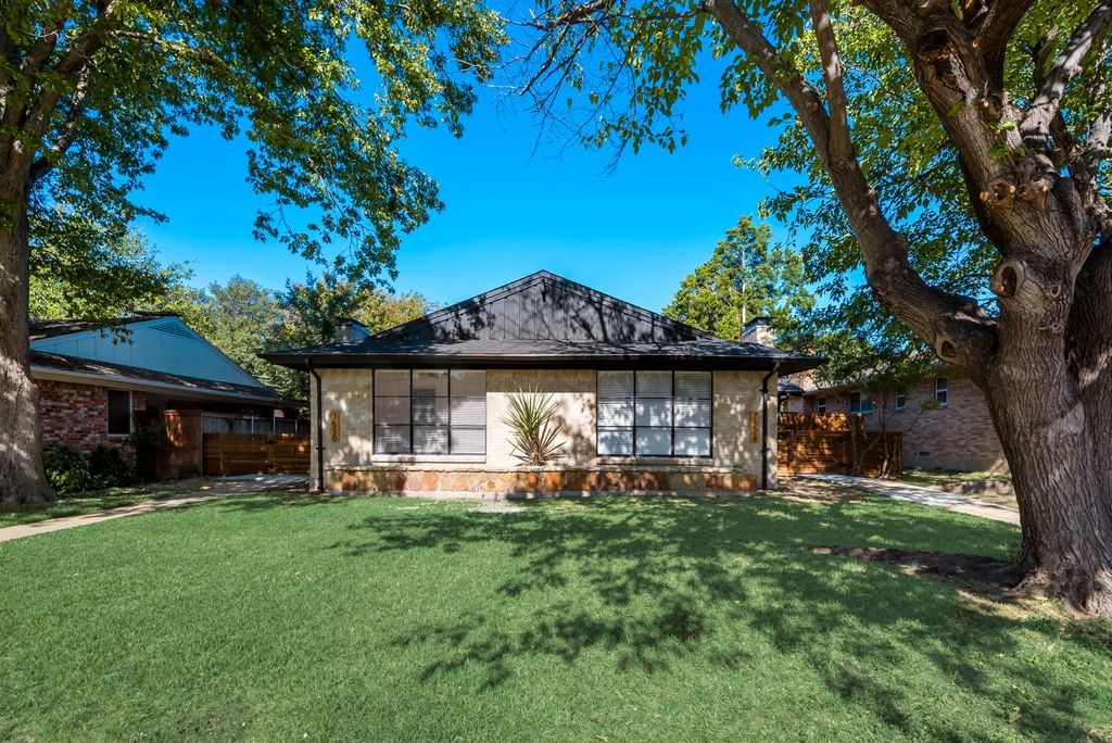 7528 Brentcove Circle