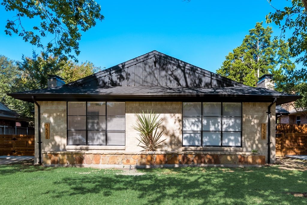 7528 Brentcove Circle