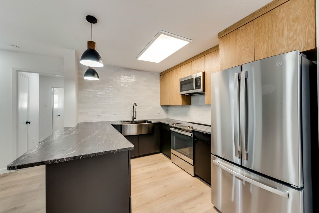 7528 Brentcove Circle