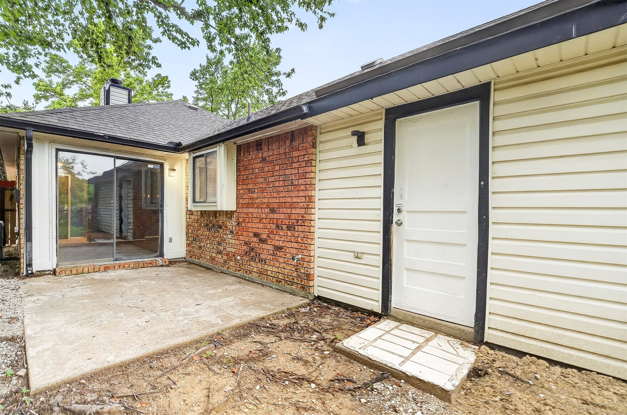 229 Overland Trail