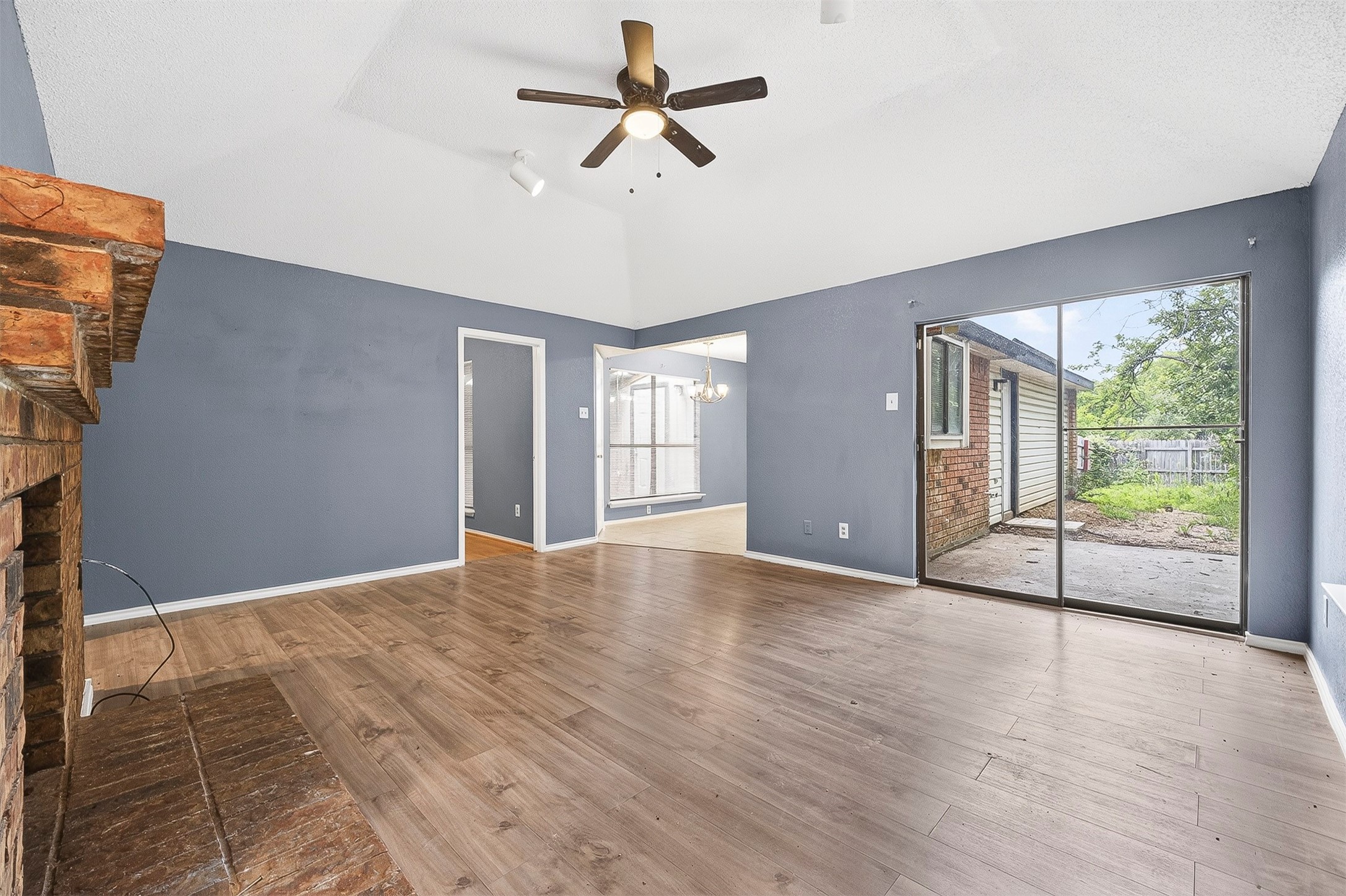 229 Overland Trail