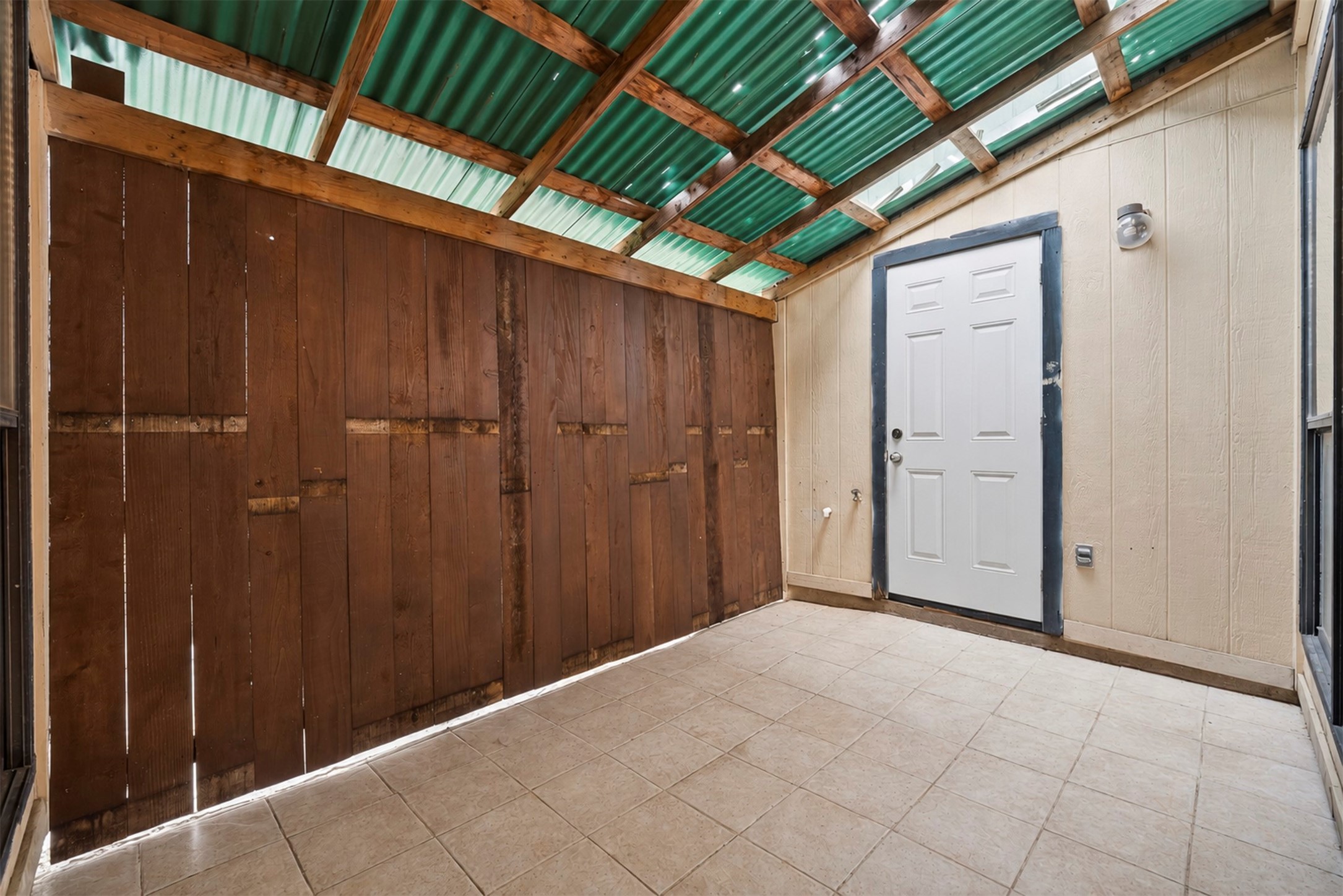 229 Overland Trail
