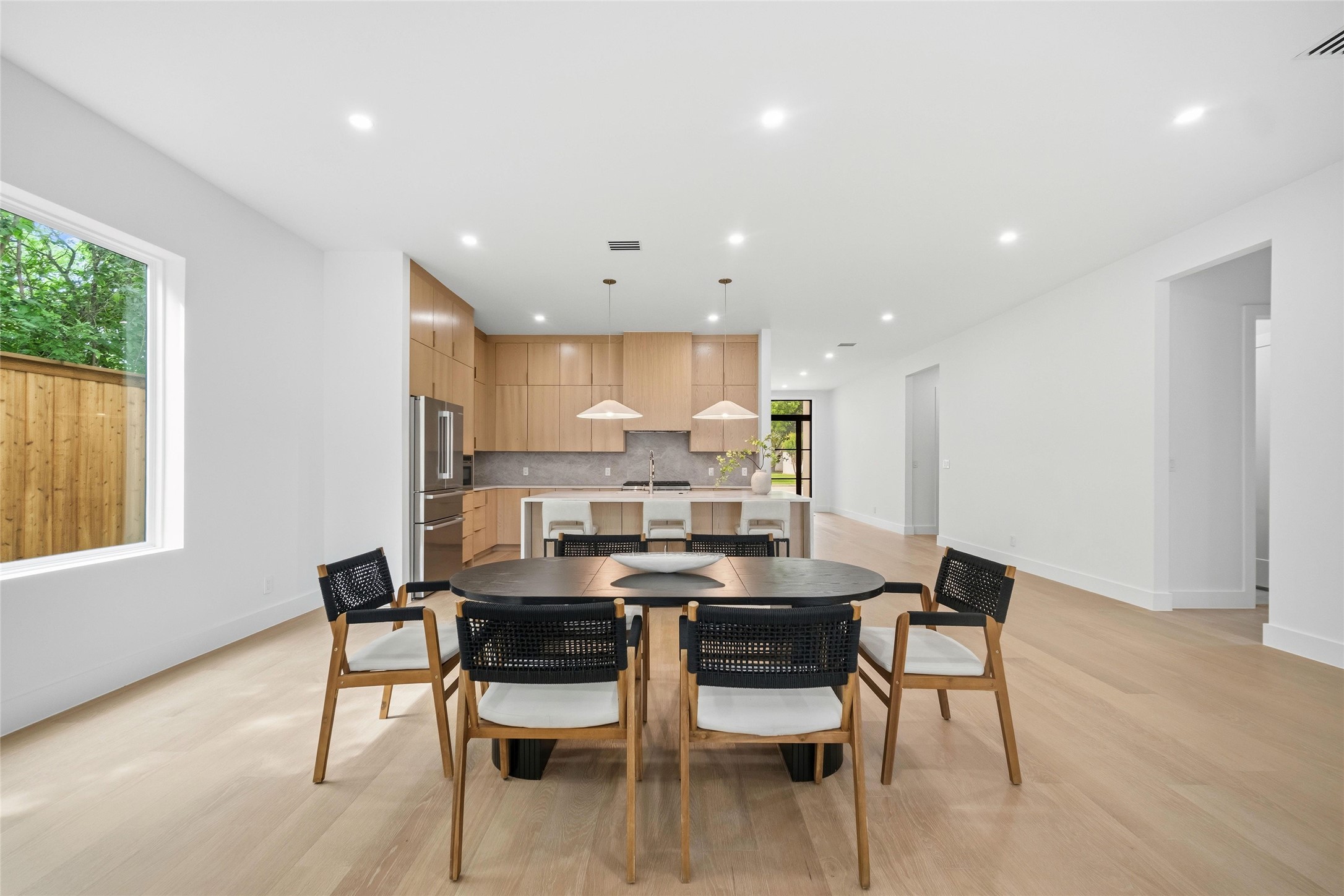 3624 Fontana