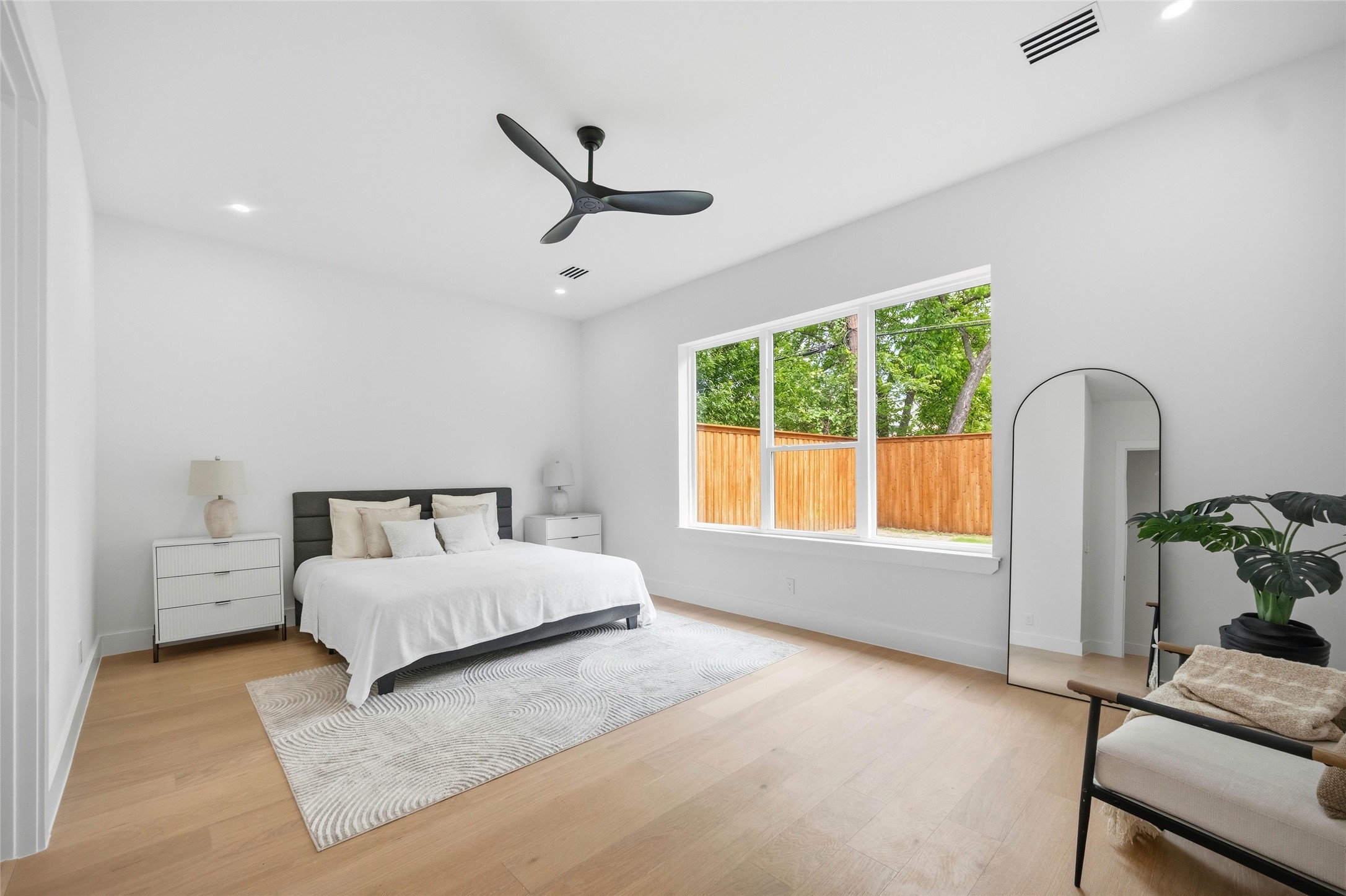 3624 Fontana