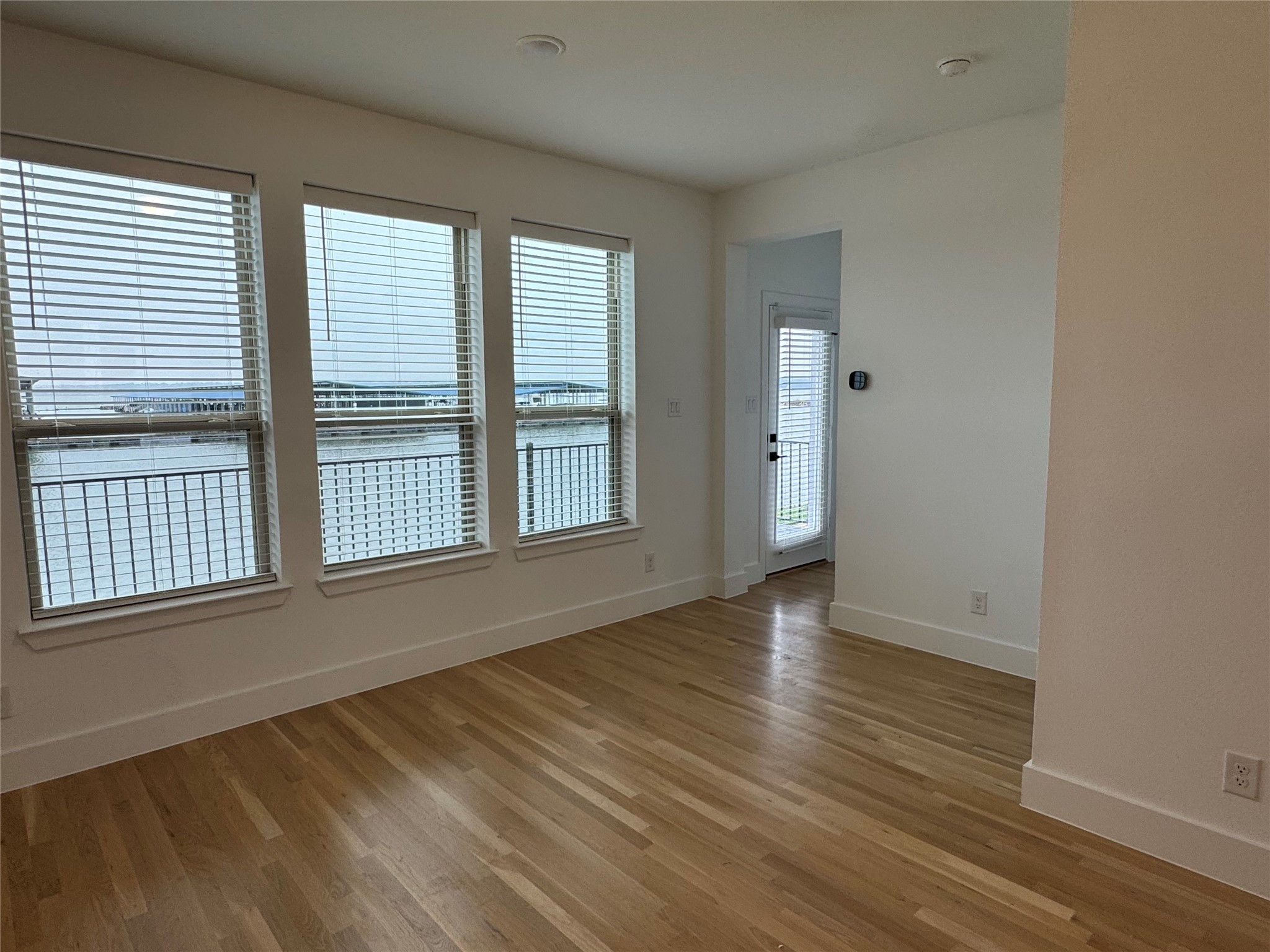 1221 Mark Place