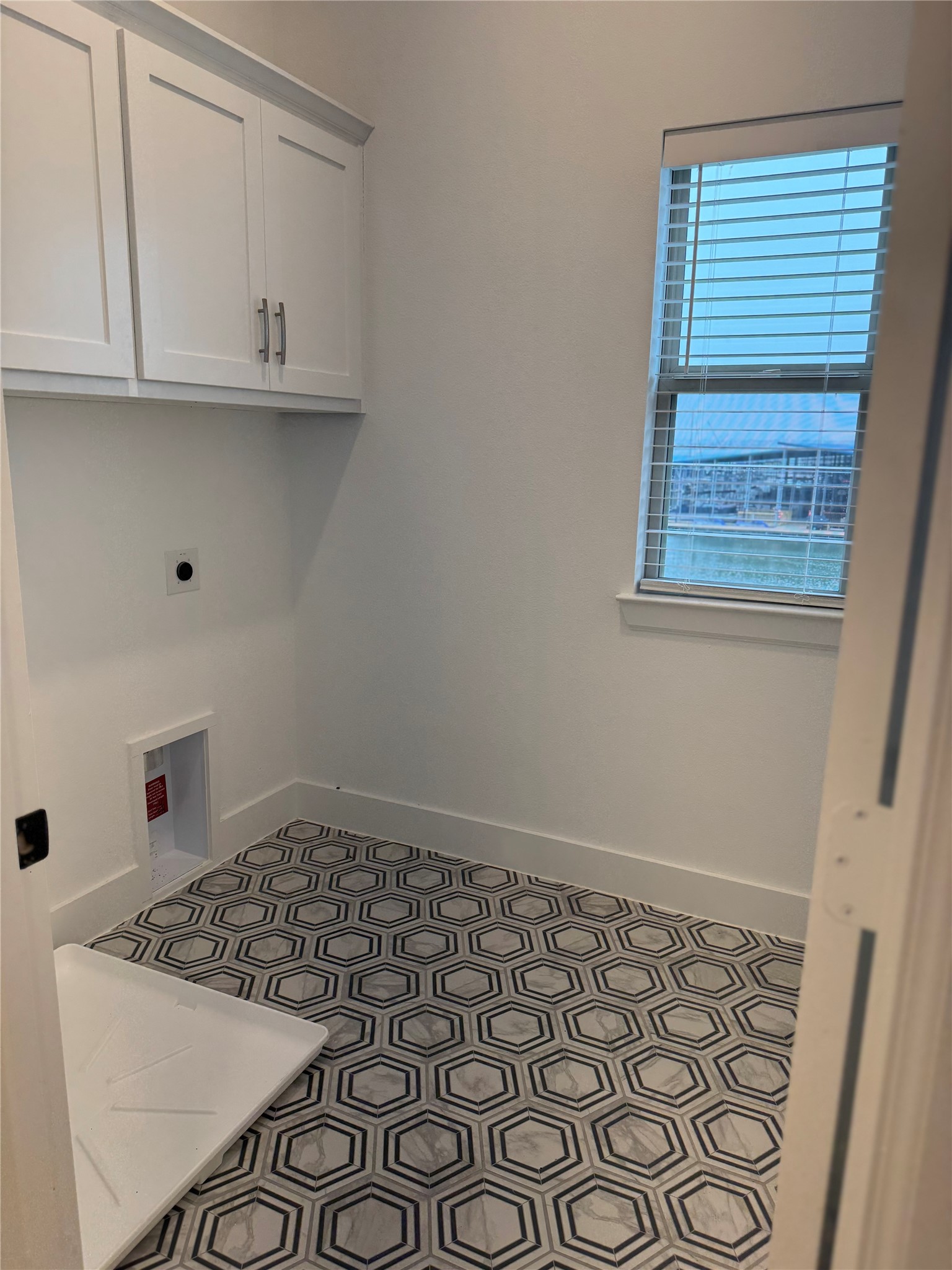 1221 Mark Place
