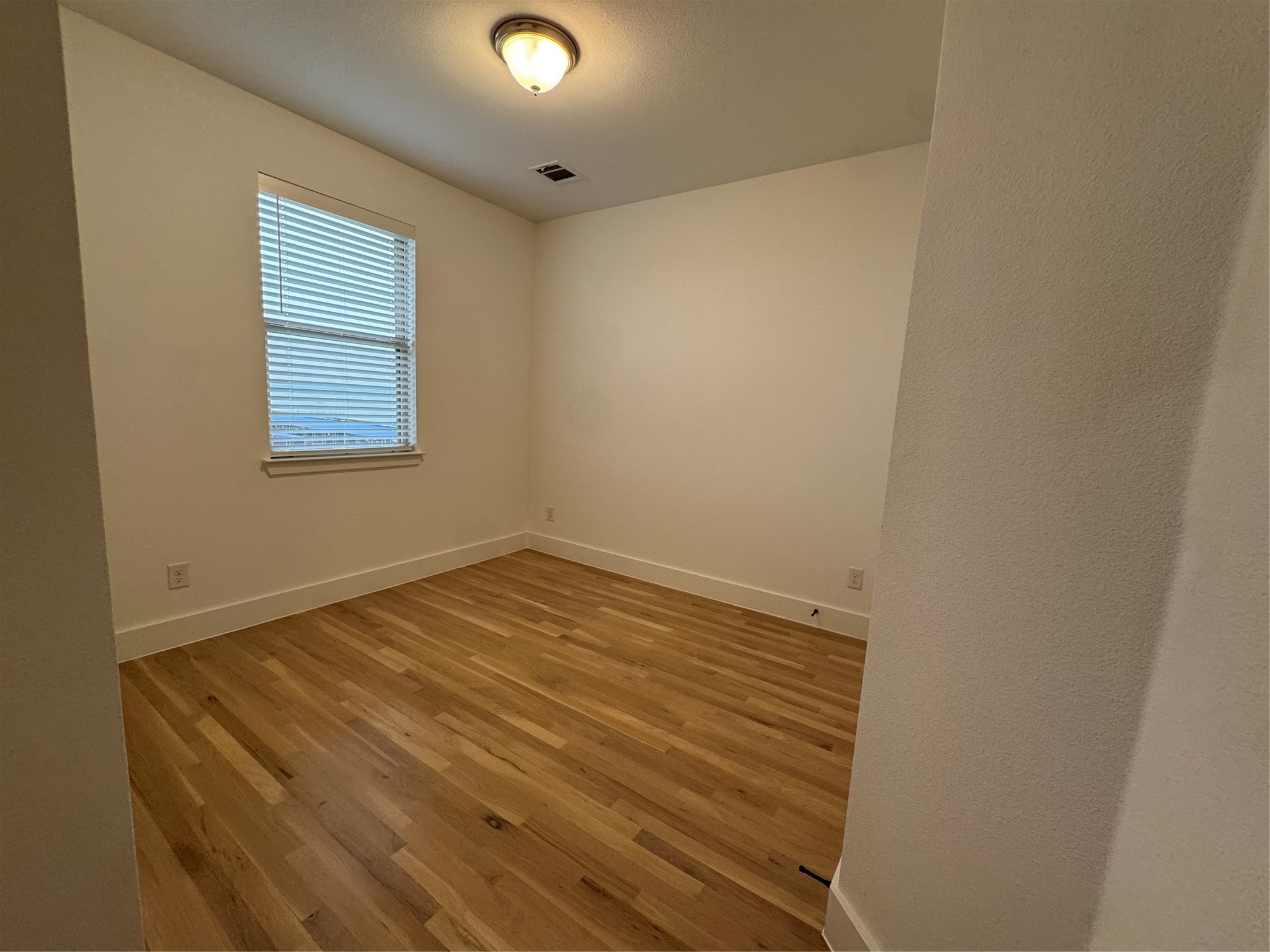 1221 Mark Place