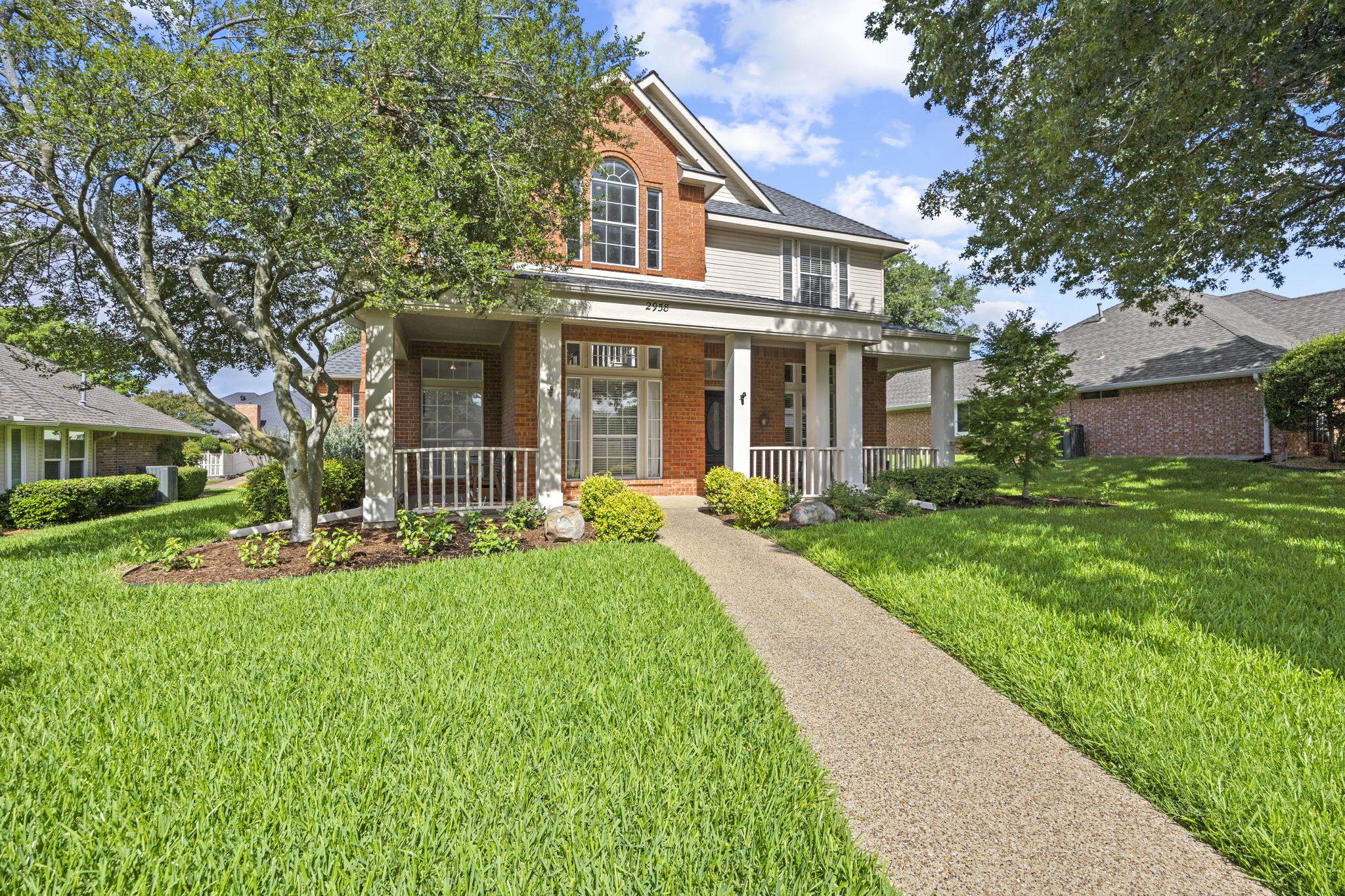 2958 Oak Drive