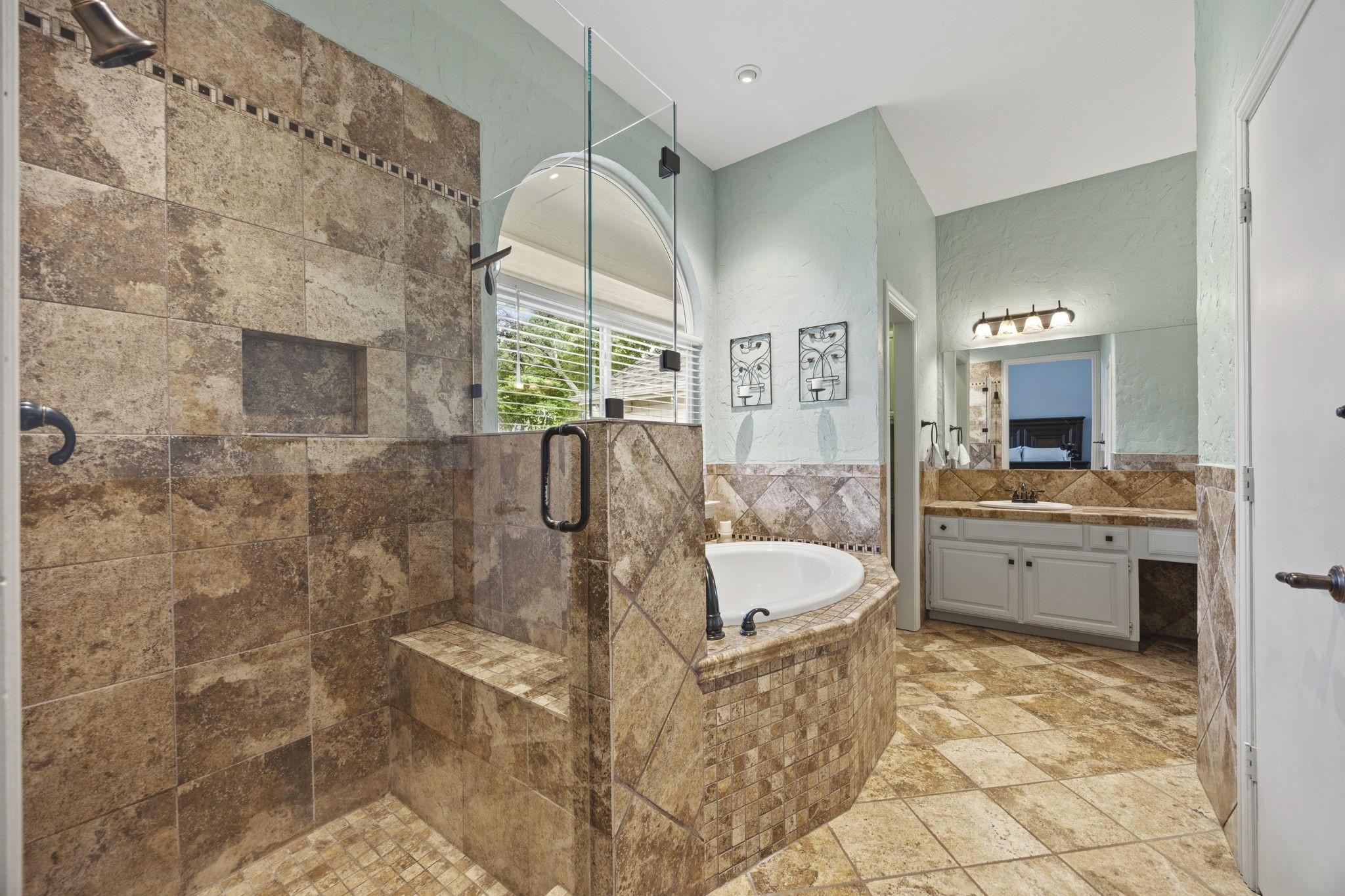 2958 Oak Drive