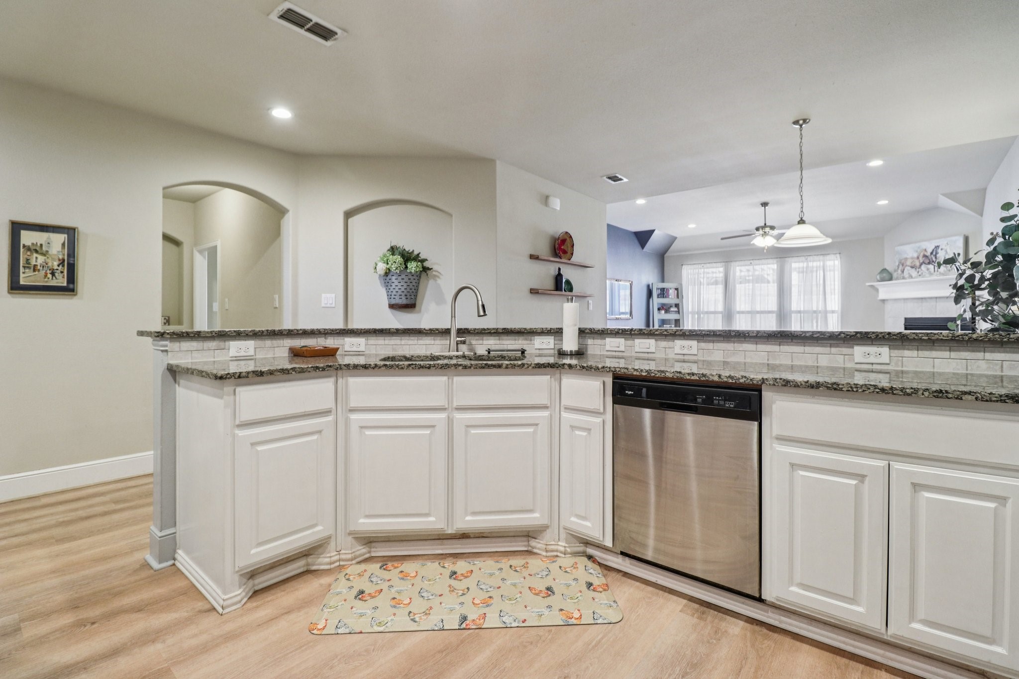 5616 Broad Bay Lane