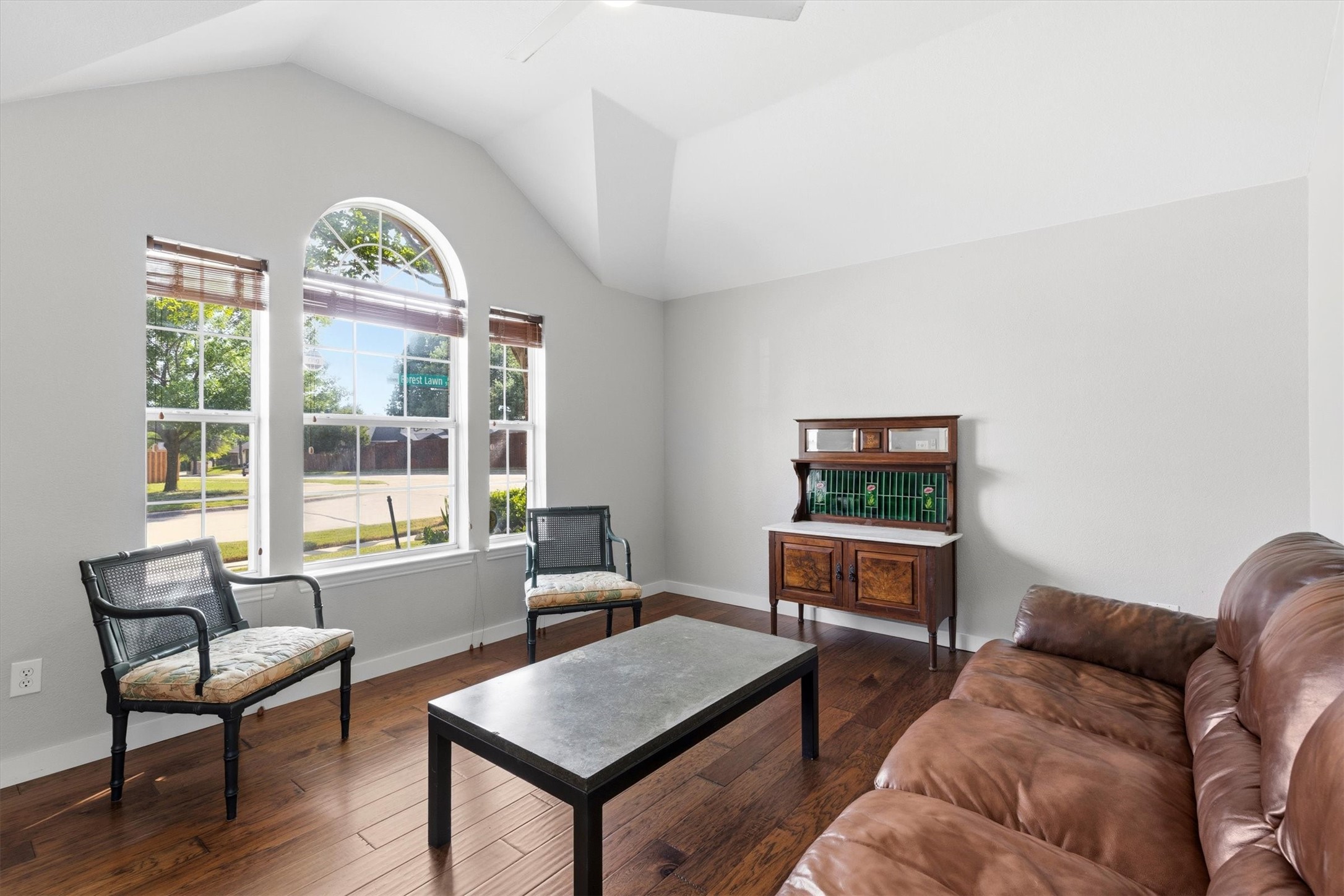5124 Forest Lawn Drive
