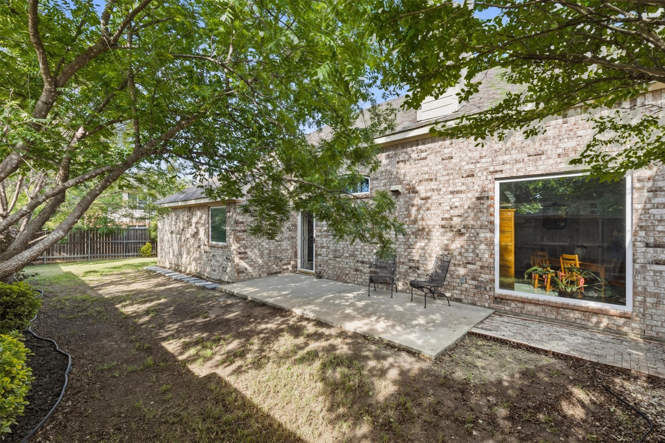 5124 Forest Lawn Drive