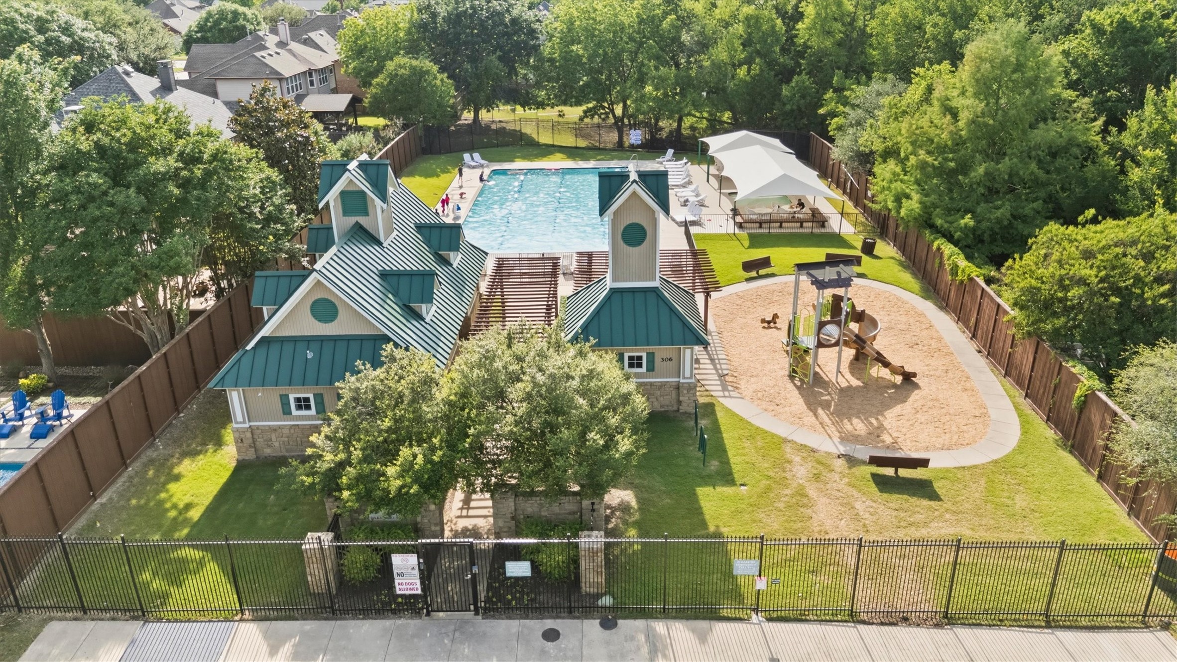 5124 Forest Lawn Drive