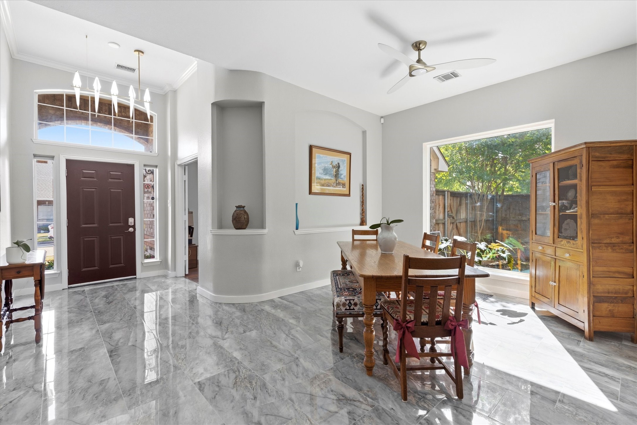 5124 Forest Lawn Drive