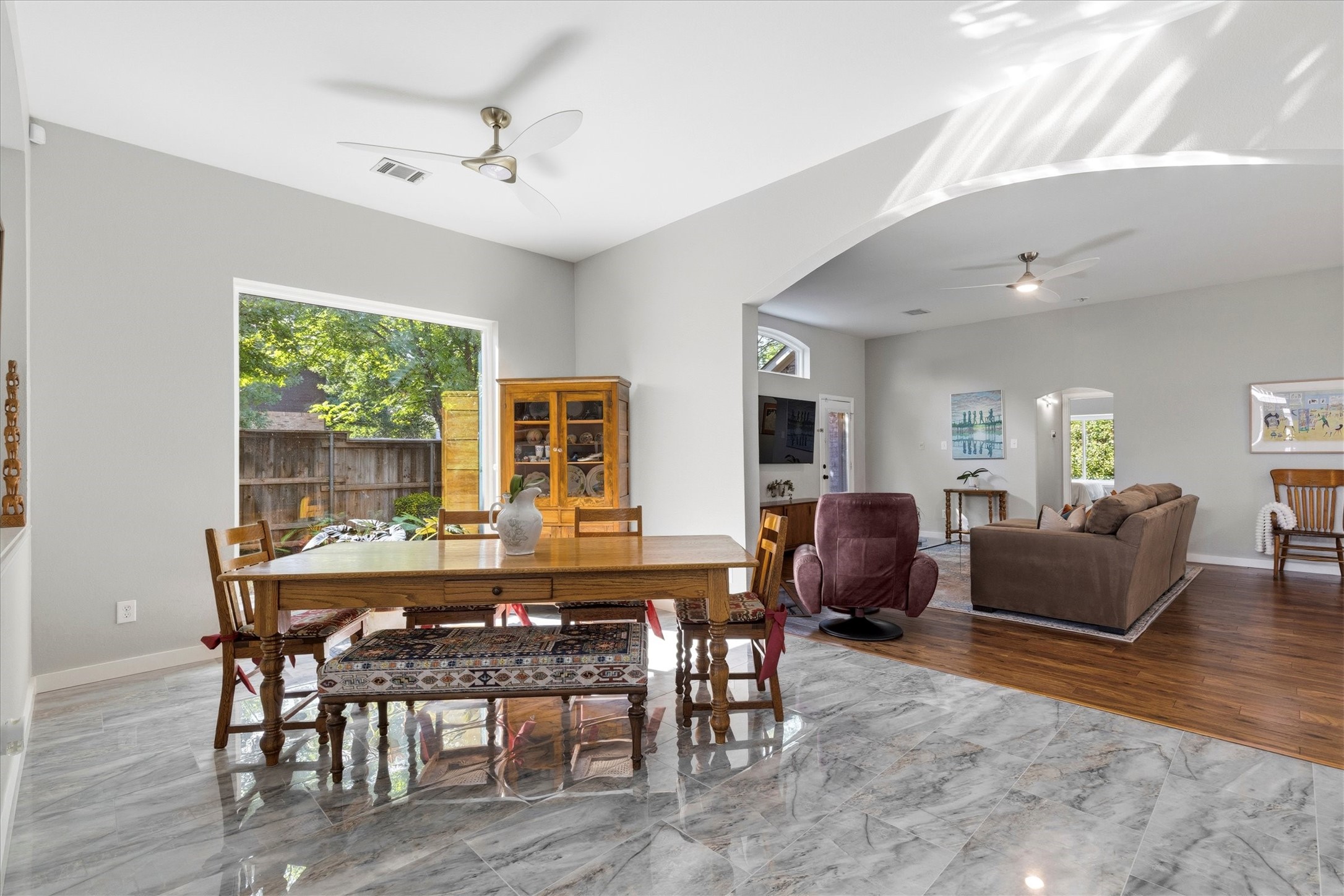 5124 Forest Lawn Drive
