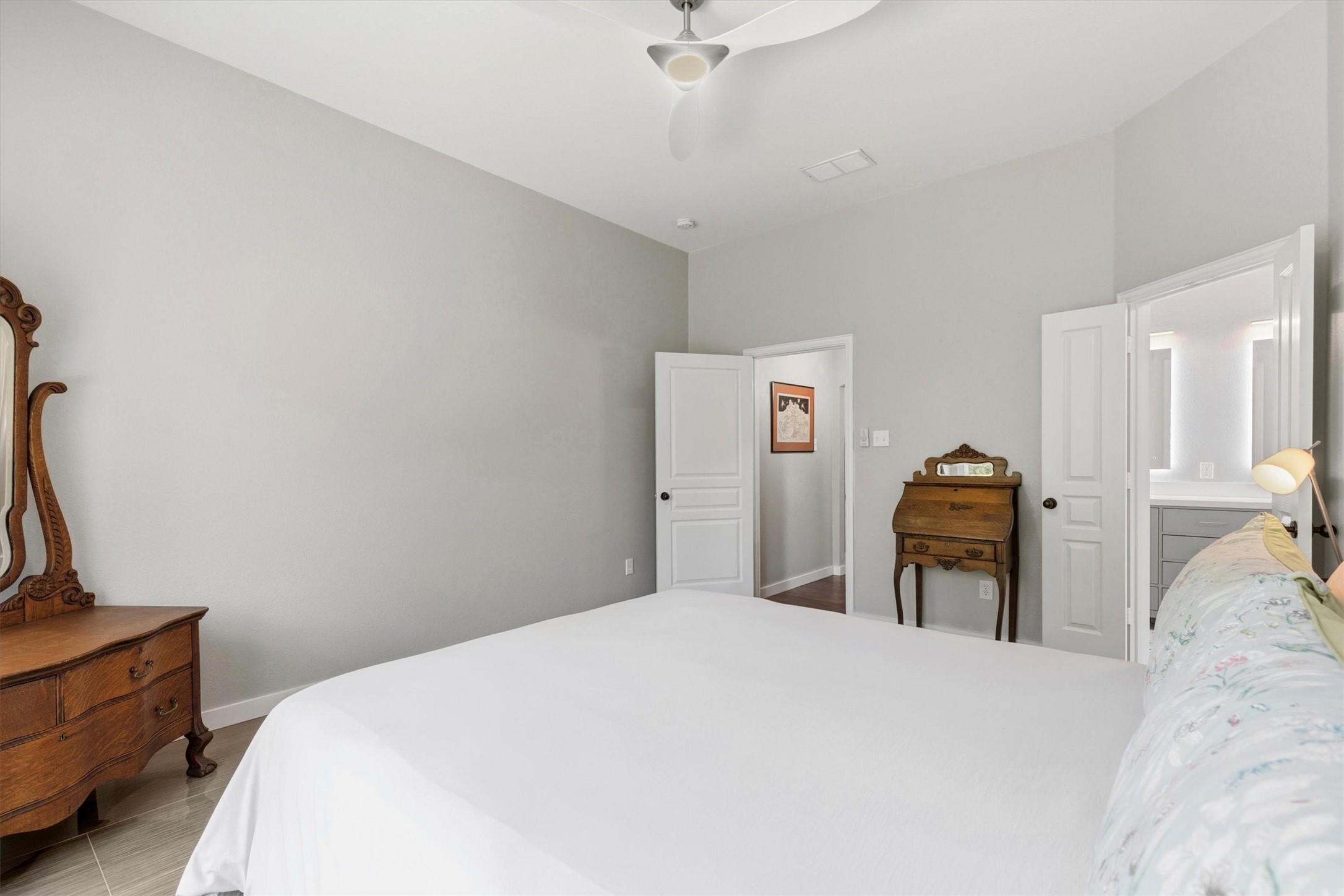 5124 Forest Lawn Drive