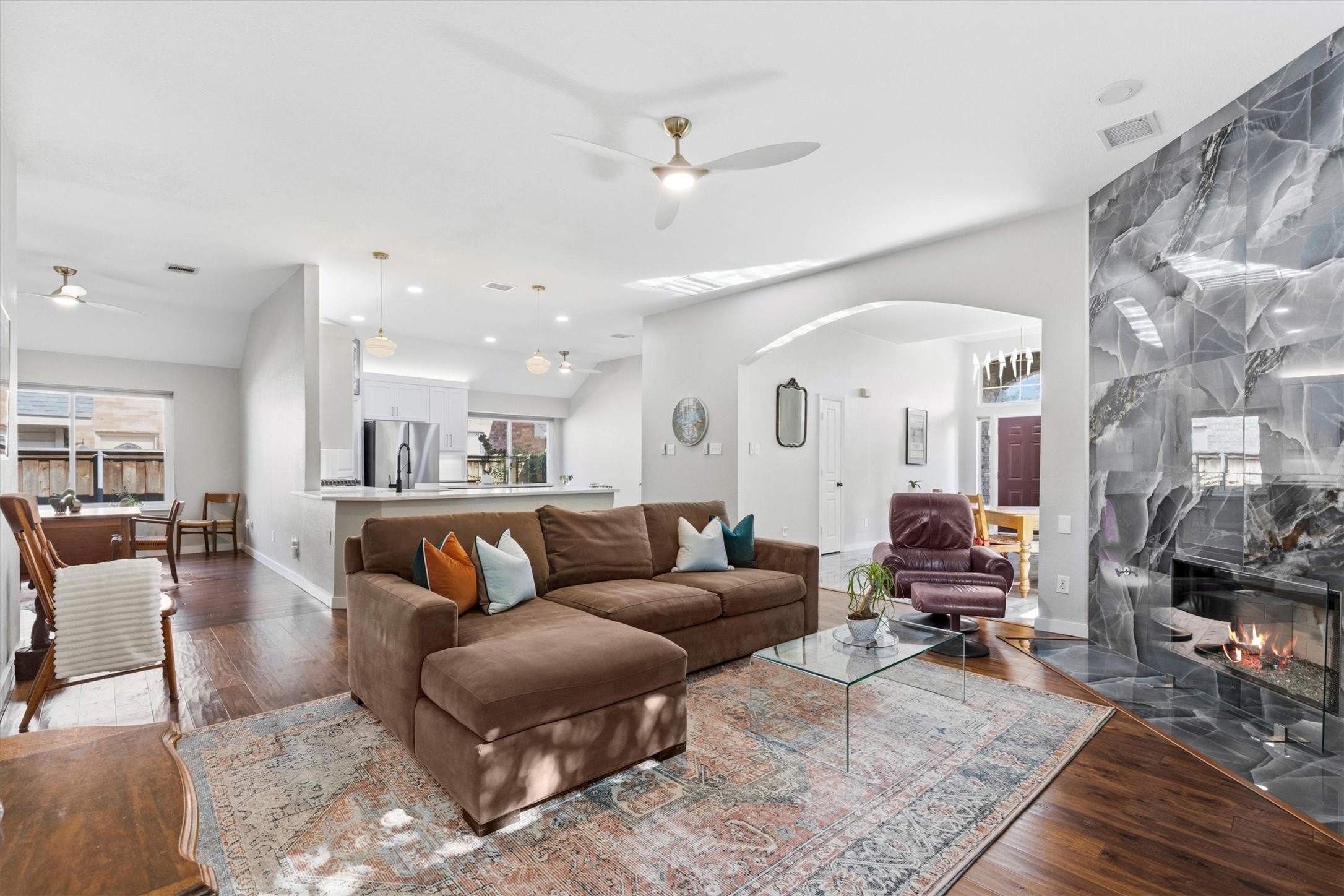5124 Forest Lawn Drive