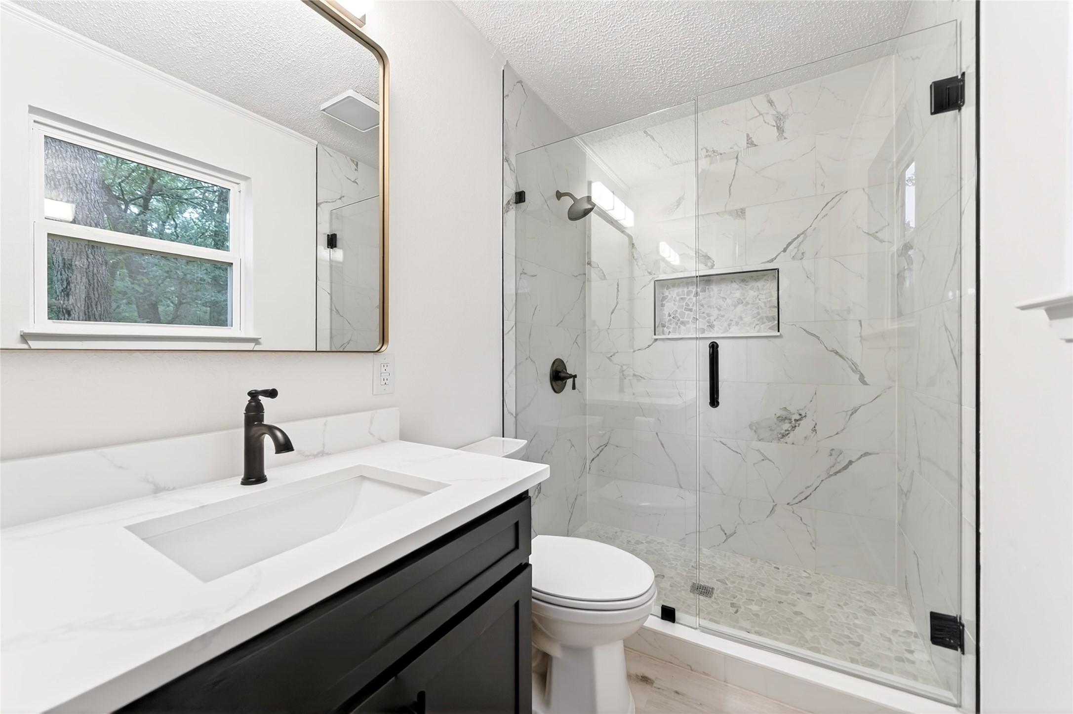 2752 Private Road 2410