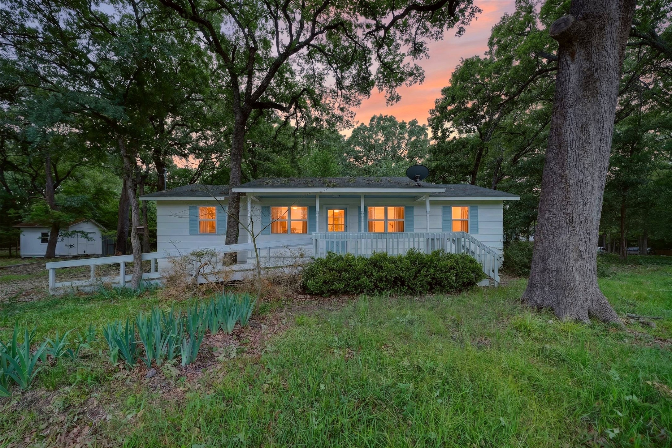 2752 Private Road 2410