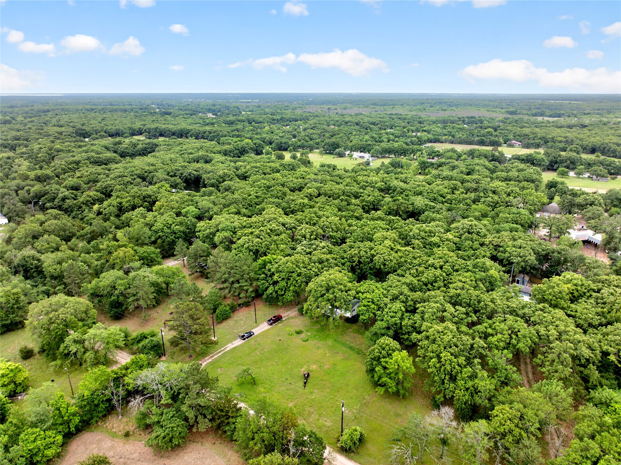 2752 Private Road 2410