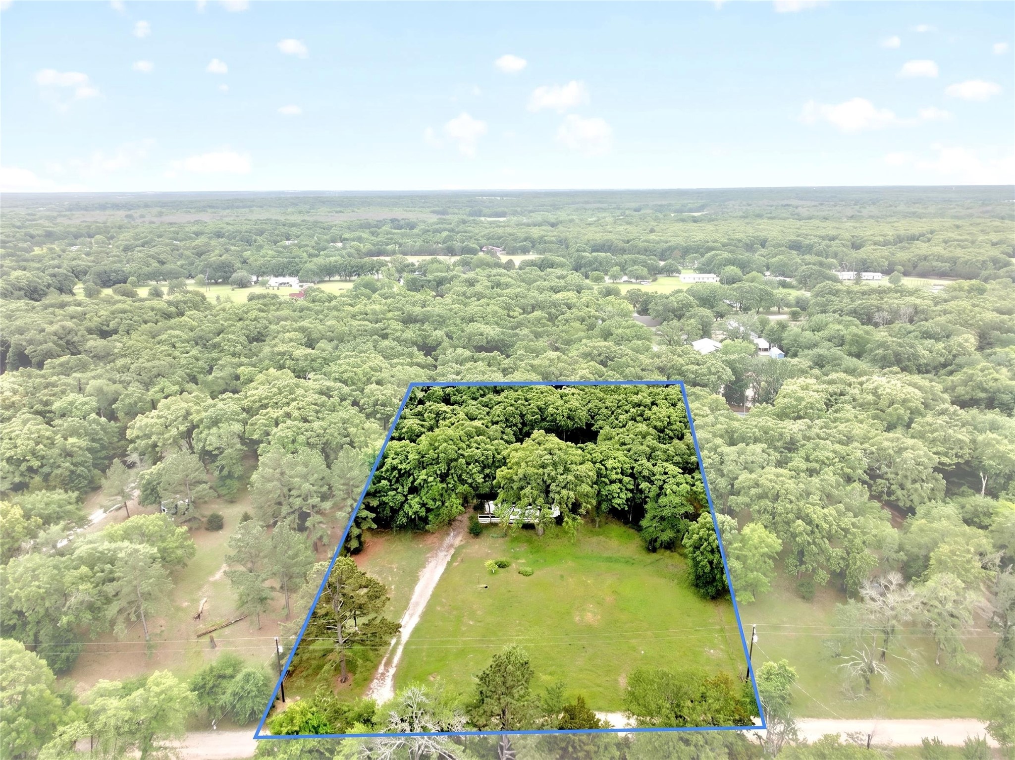 2752 Private Road 2410