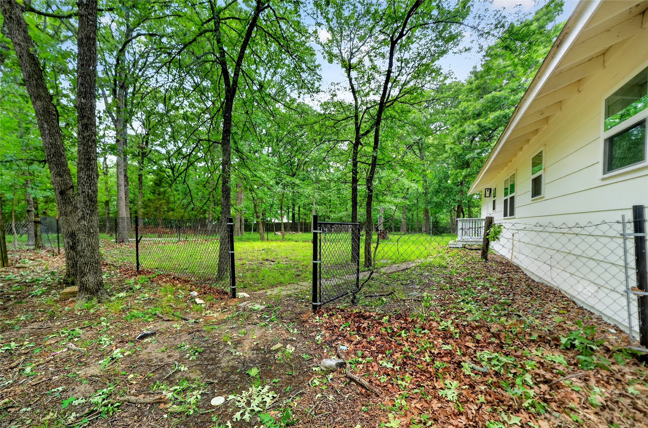 2752 Private Road 2410