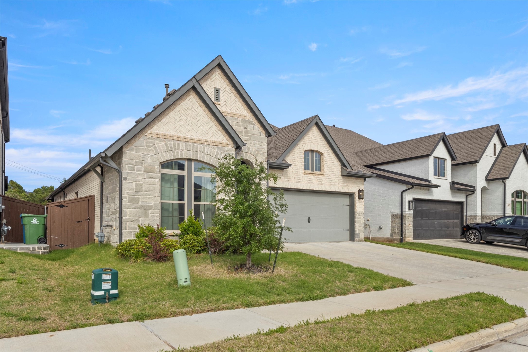 5608 Stewarts Creek Court