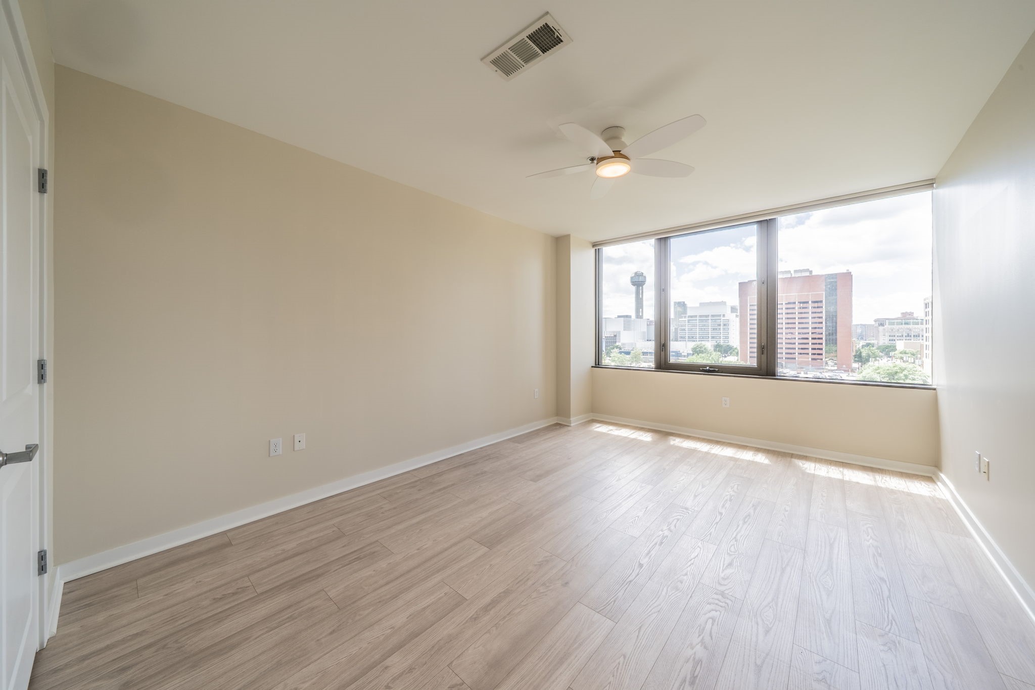 1200 Main Street 506