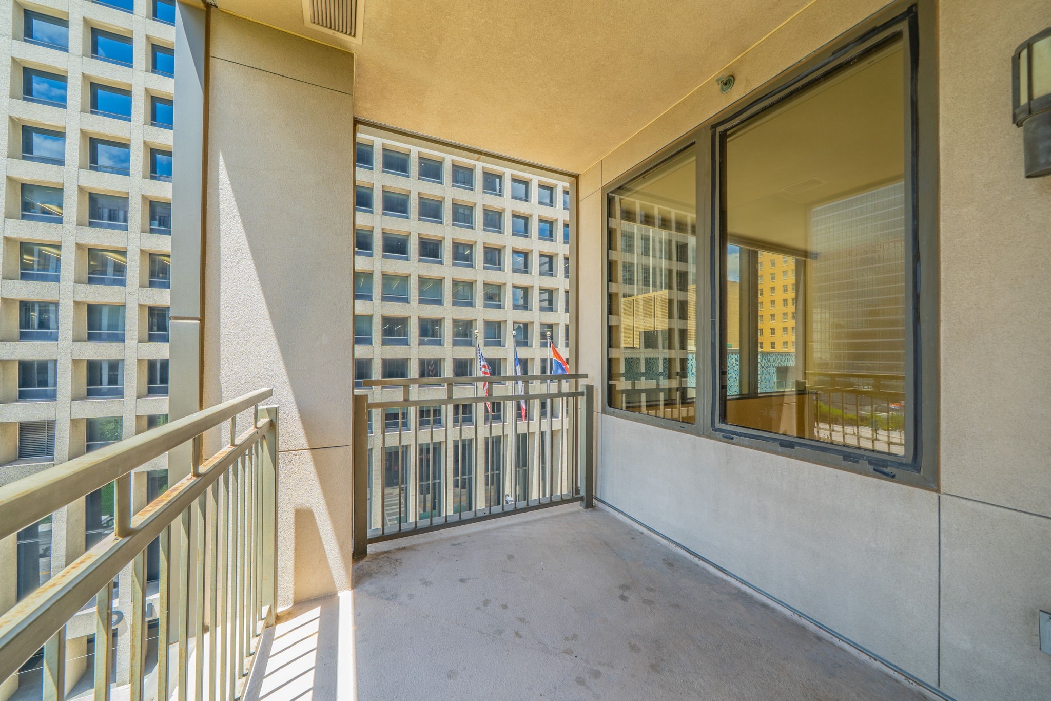 1200 Main Street 506