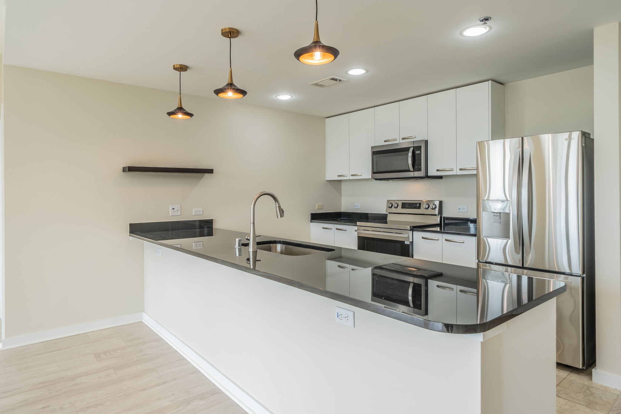 1200 Main Street 506