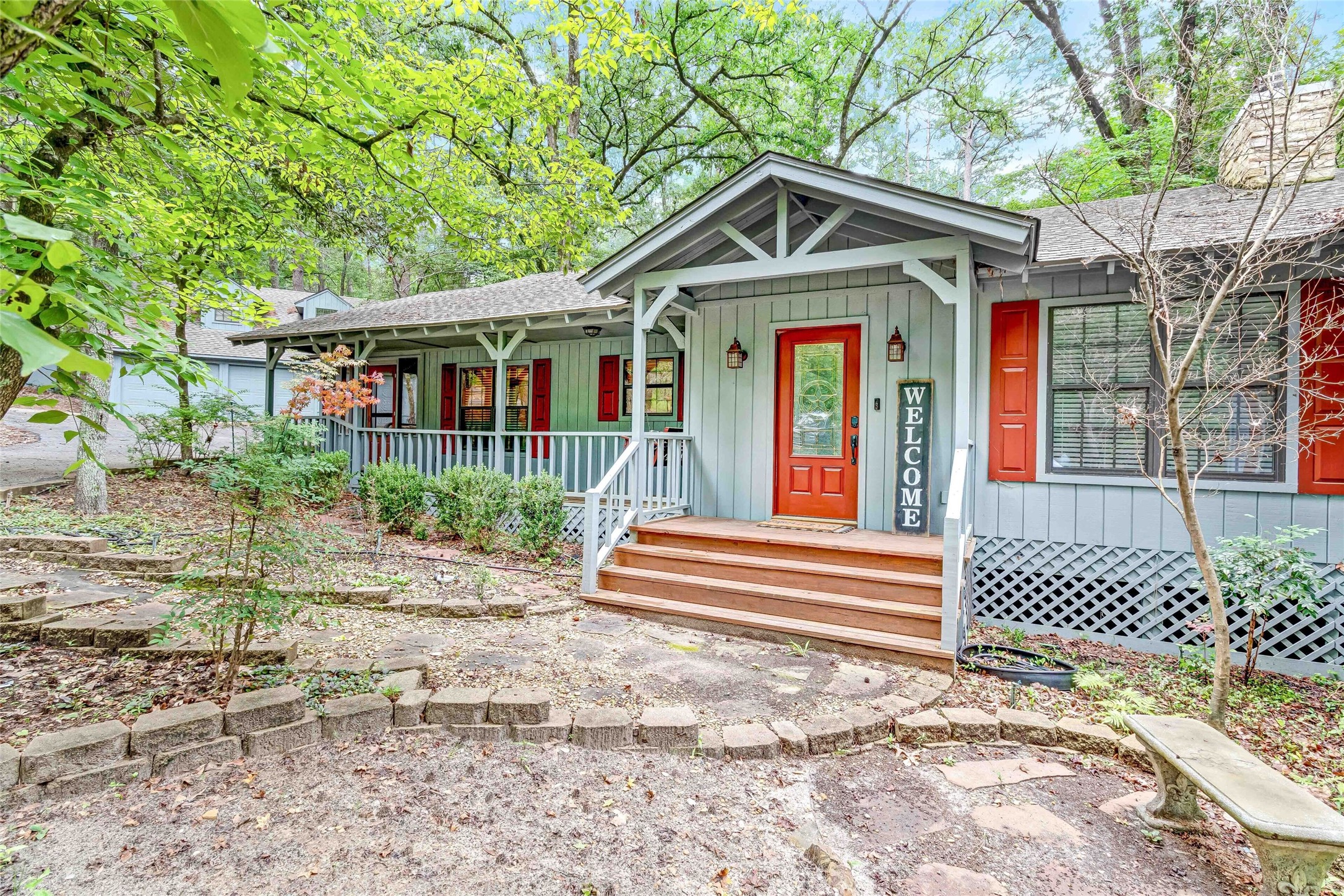 143 Winding Trail