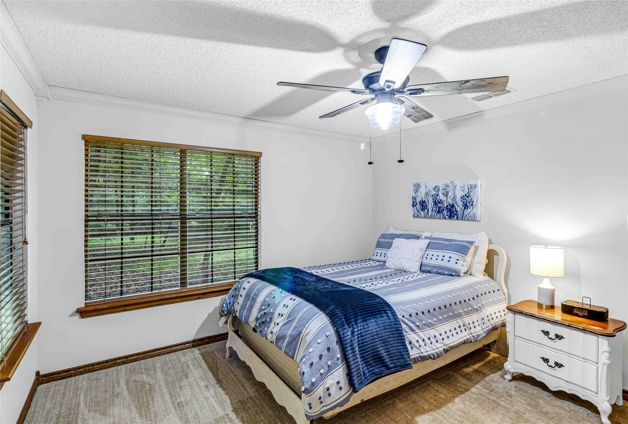 143 Winding Trail