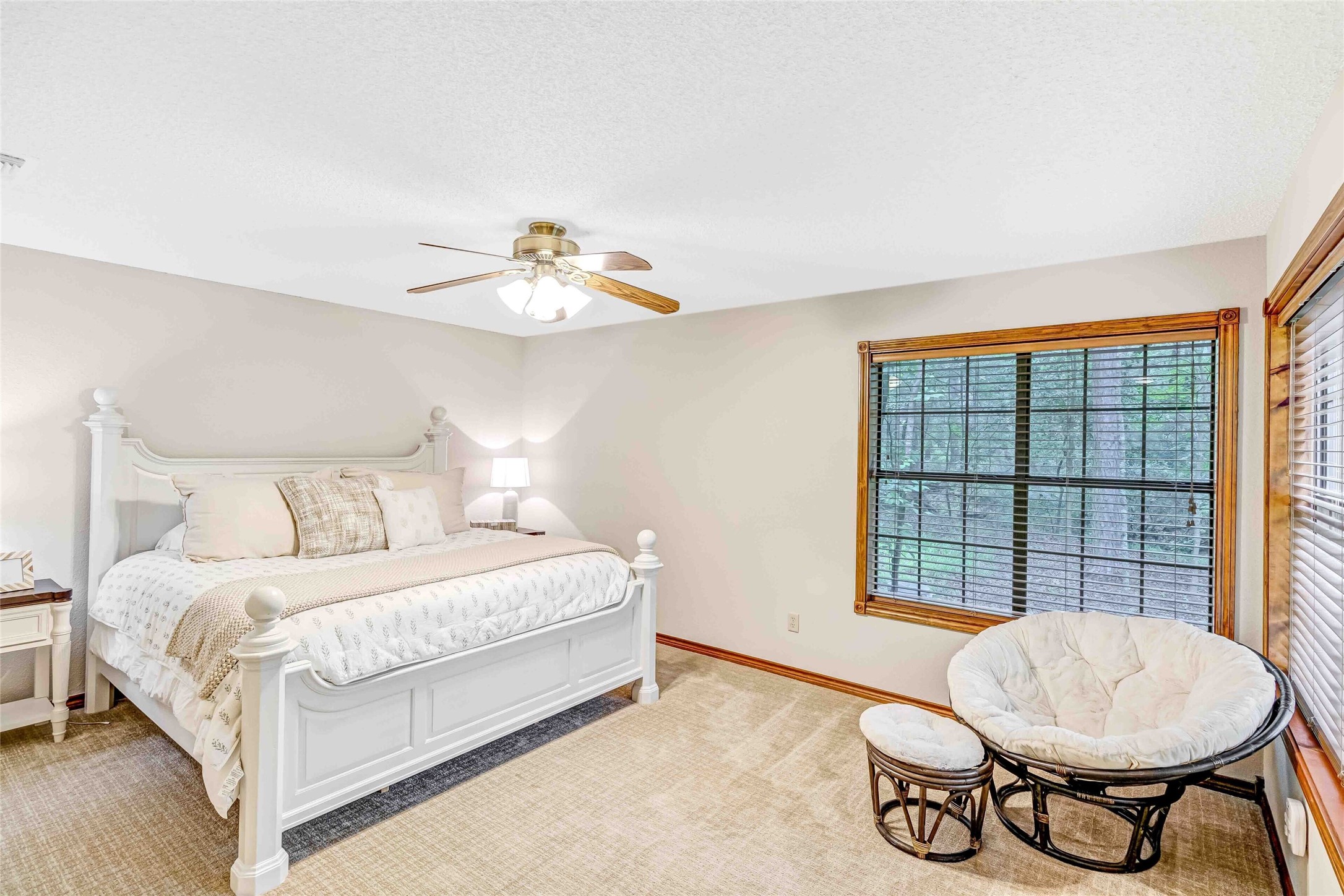 143 Winding Trail