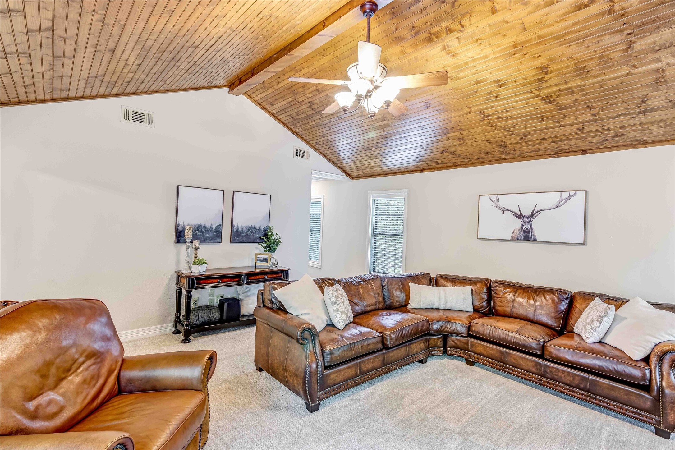 143 Winding Trail