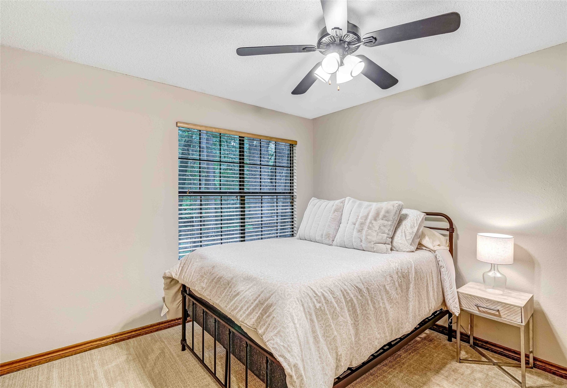143 Winding Trail